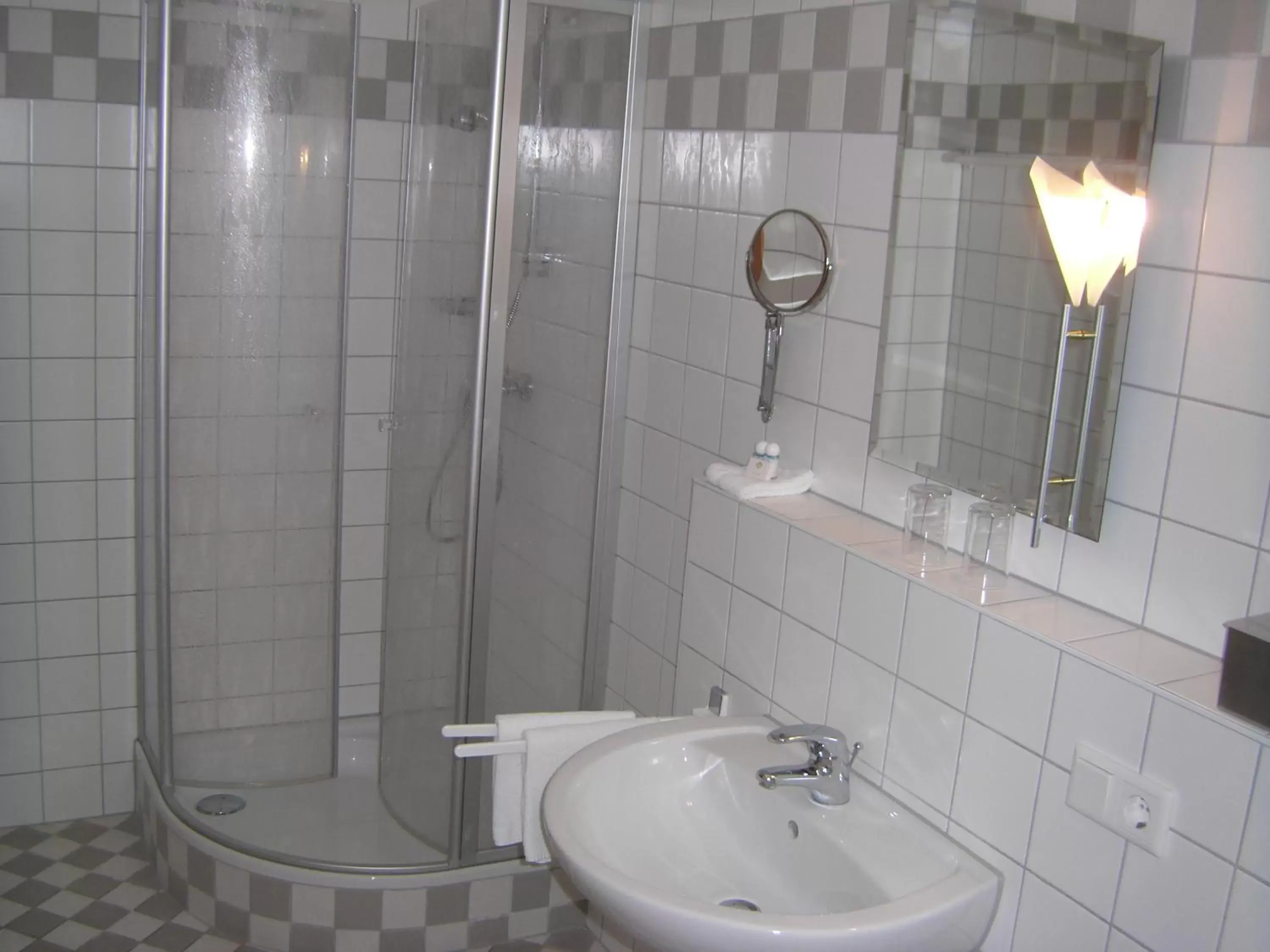 Shower, Bathroom in AKZENT Hotel Landgasthof Murrer