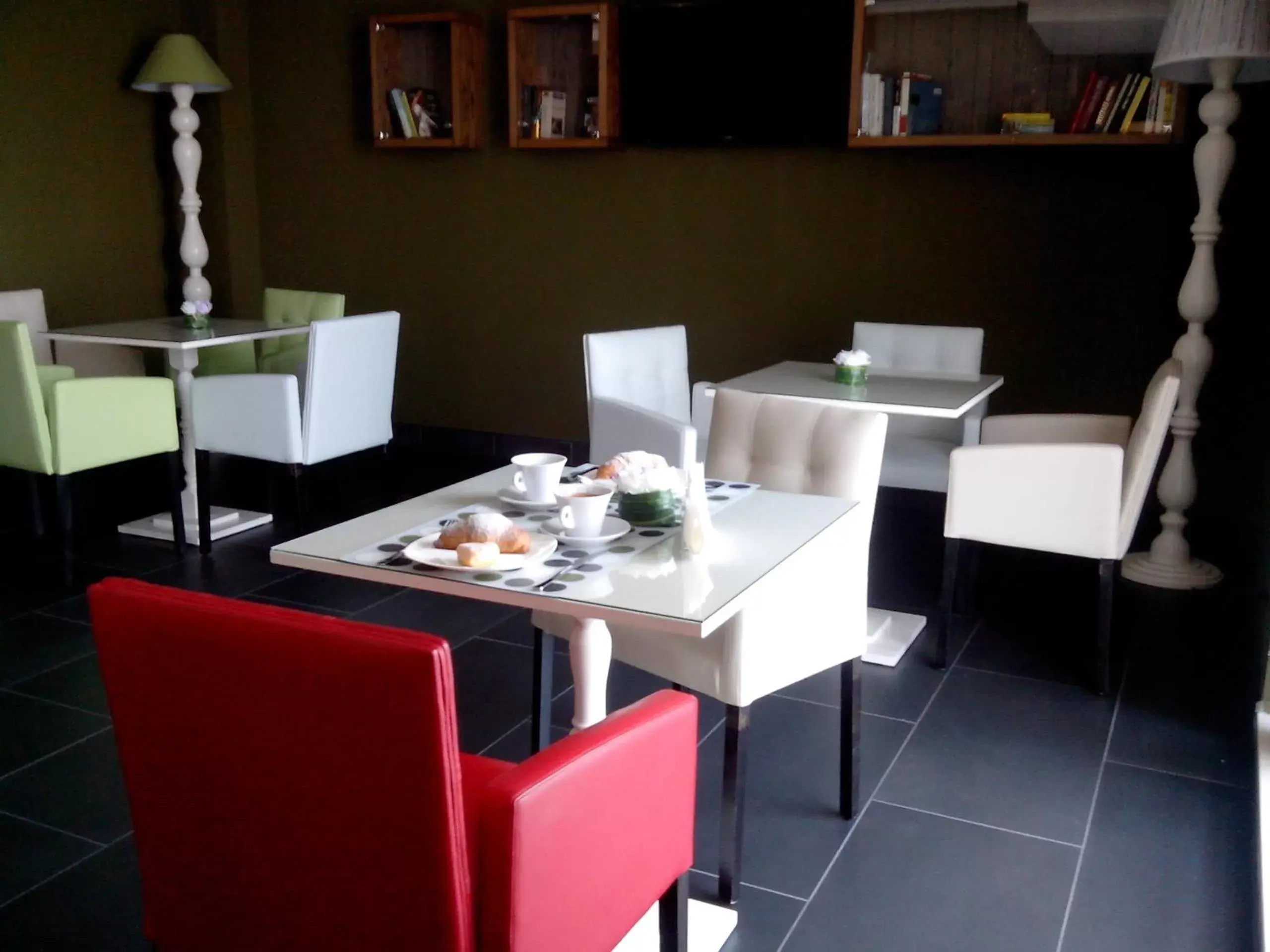 Lounge or bar, Restaurant/Places to Eat in Hotel Briganti