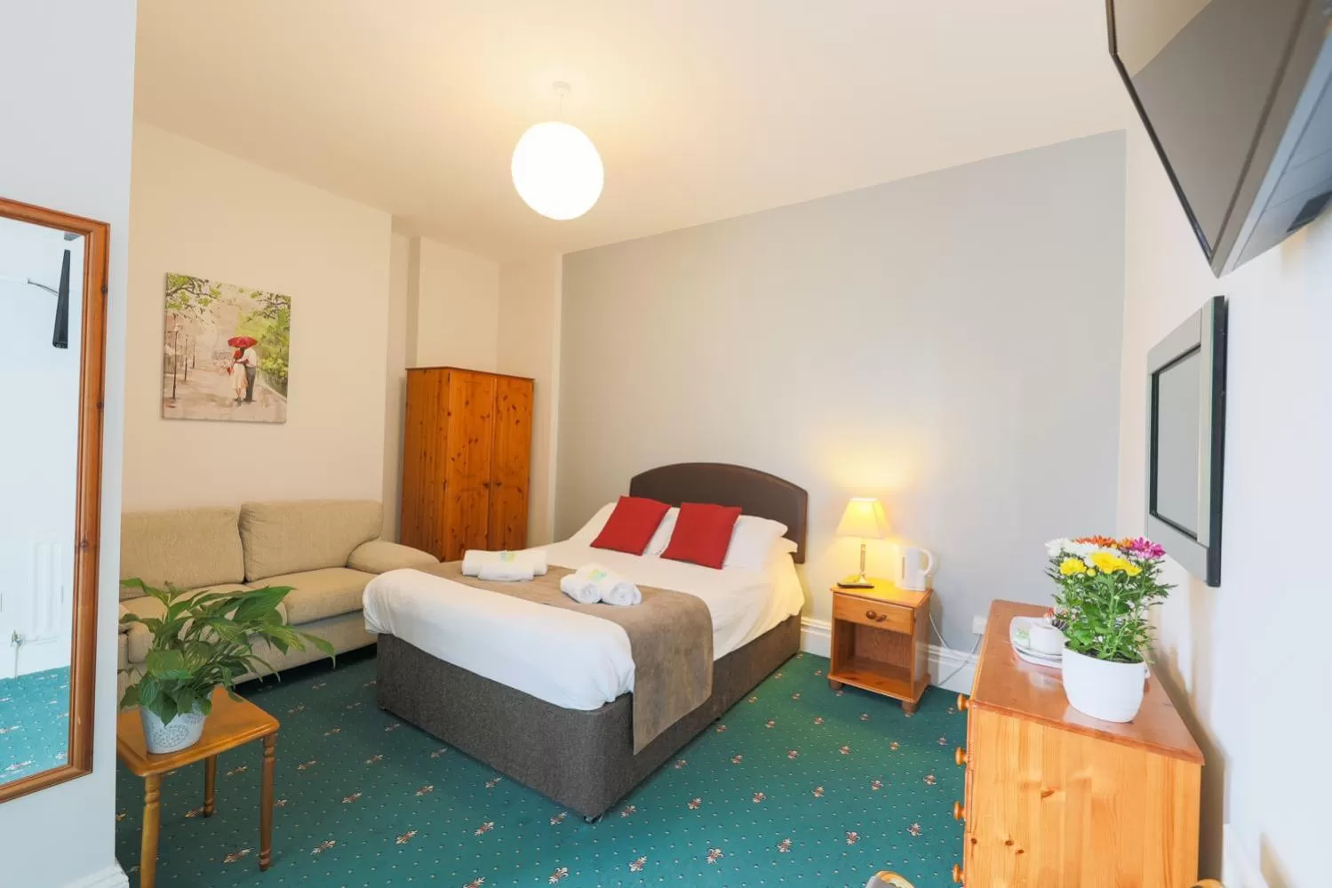 Bed in The Clee Hotel - Cleethorpes, Grimsby, Lincolnshire