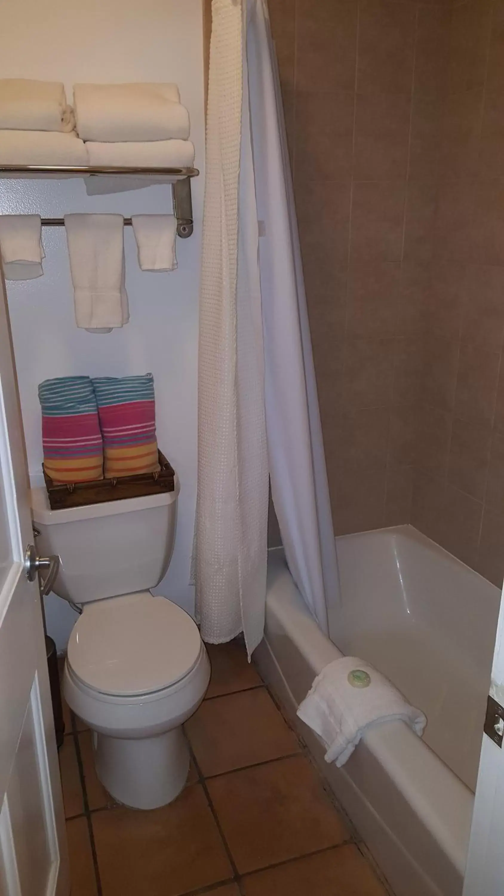 Bathroom in The Caribbean Court Boutique Hotel