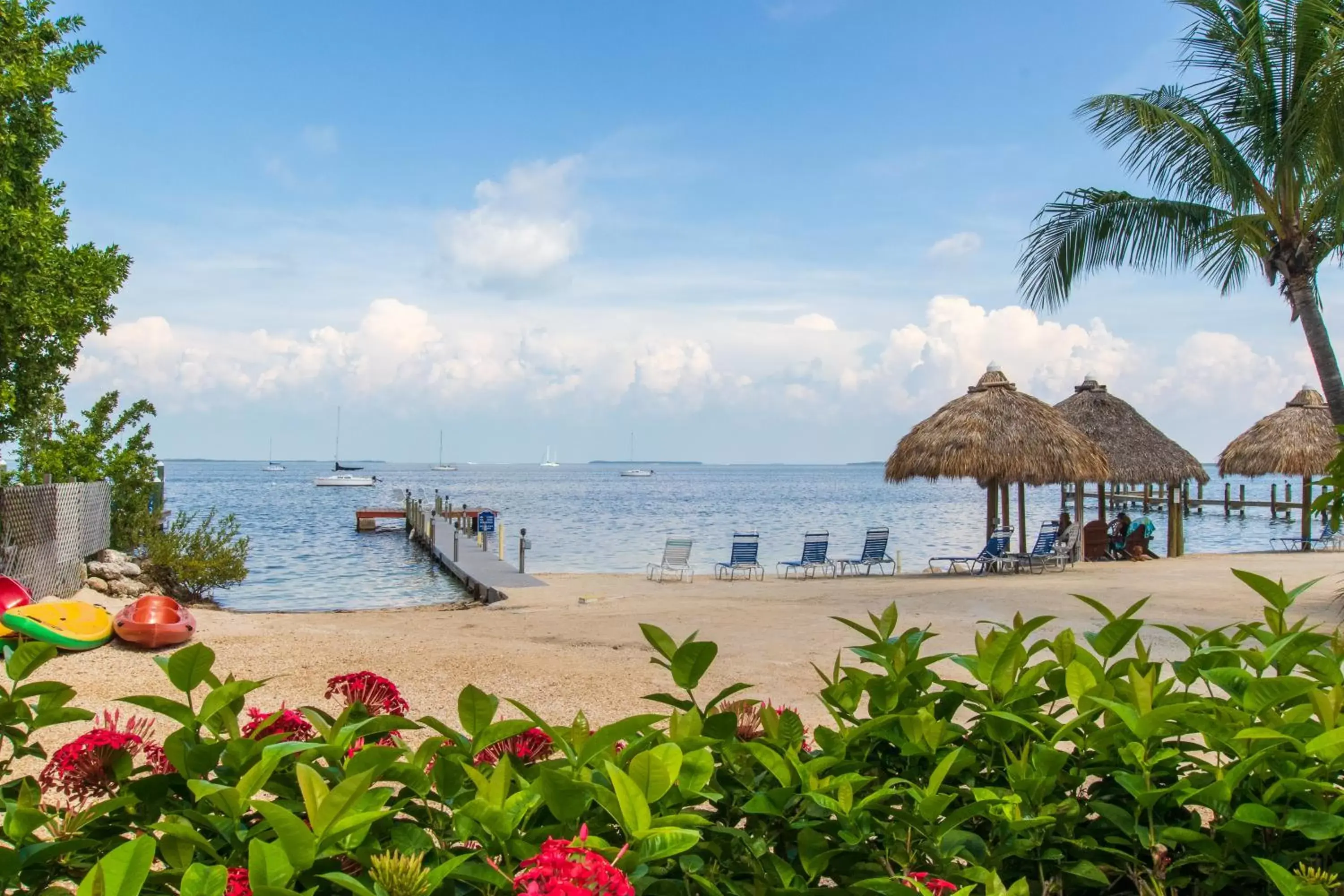 Beach in Sunset Cove Beach Resort