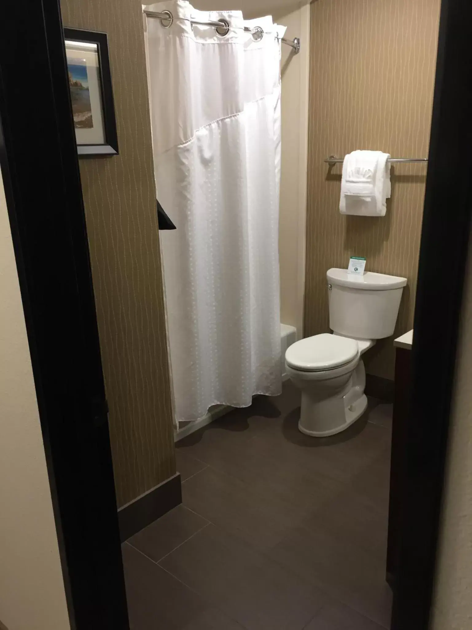 Bathroom in Best Western Plus Portland Airport Hotel & Suites