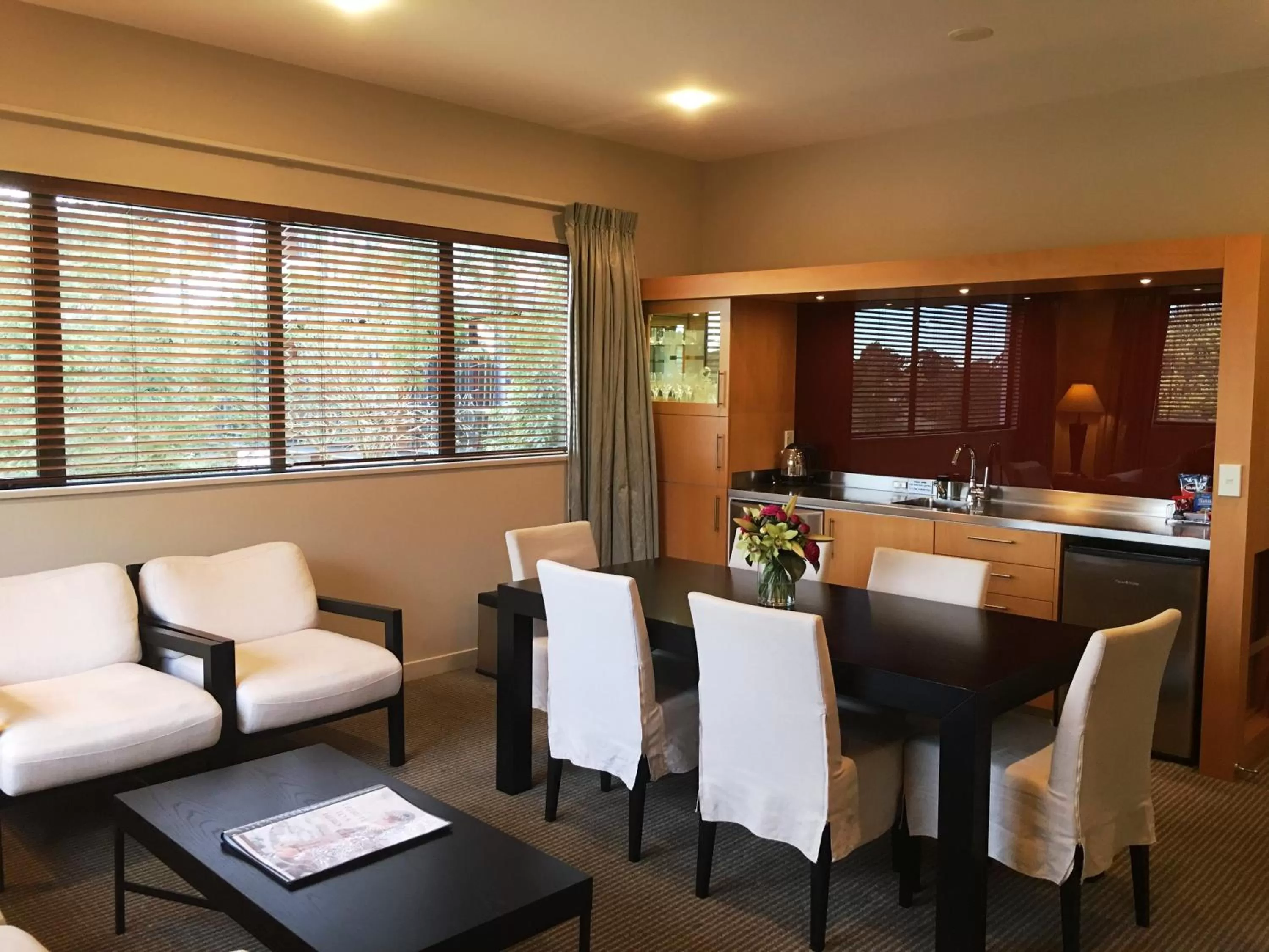 Dining area in Commodore Airport Hotel Christchurch