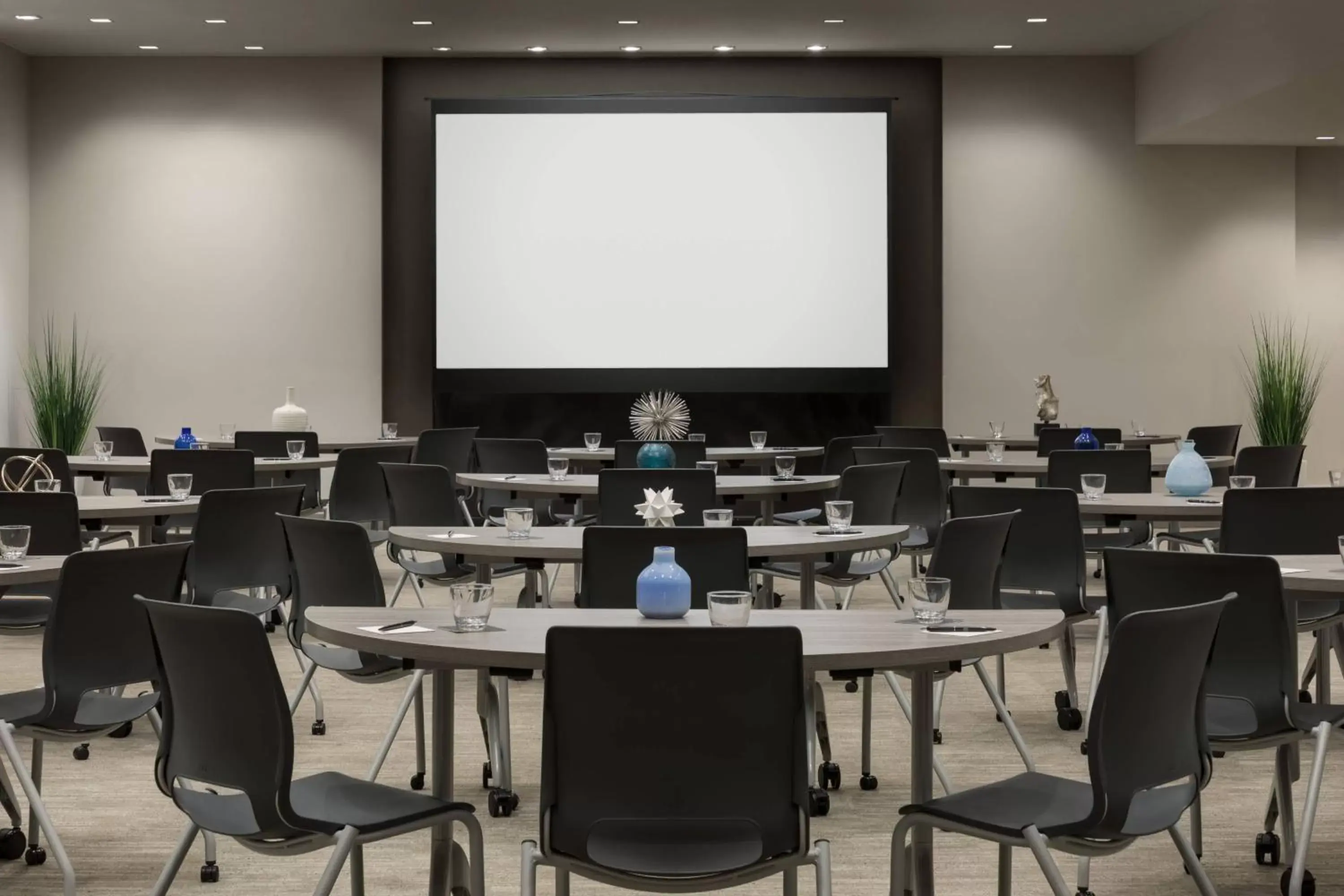 Meeting/conference room in AC Hotel by Marriott San Juan Condado