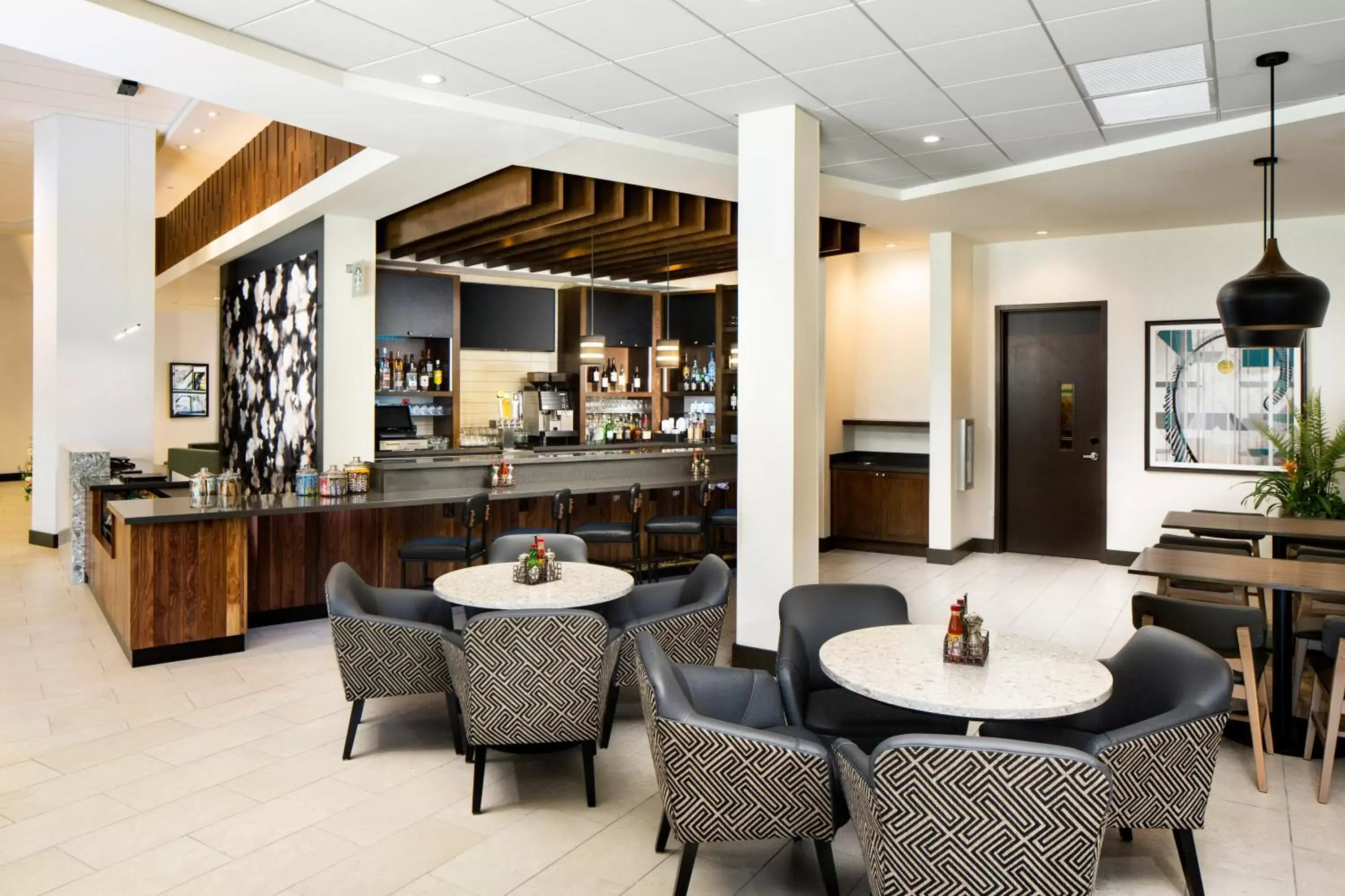 Lounge/Bar in Hyatt Place Sumter/Downtown