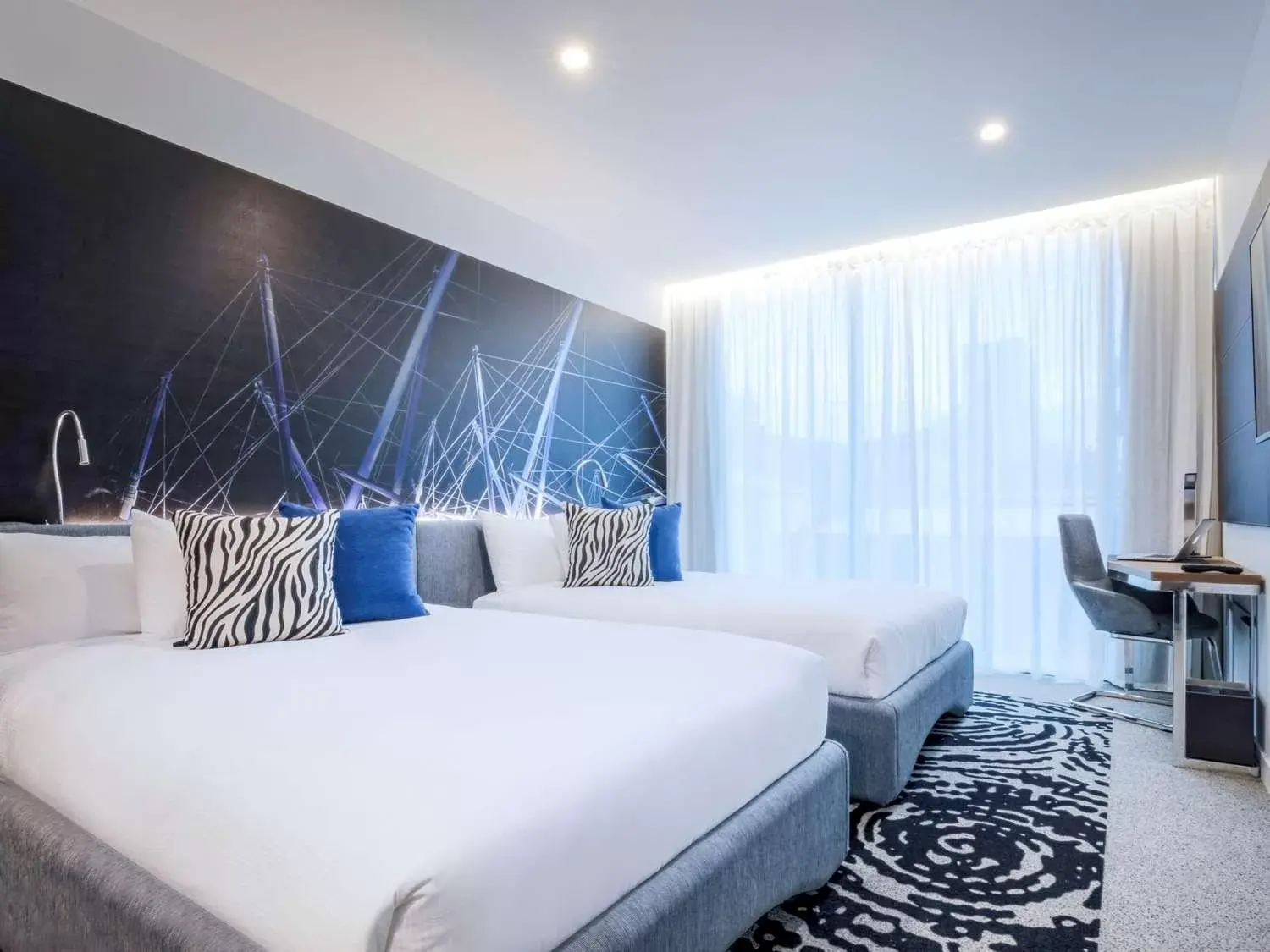 Bed in Novotel Brisbane South Bank