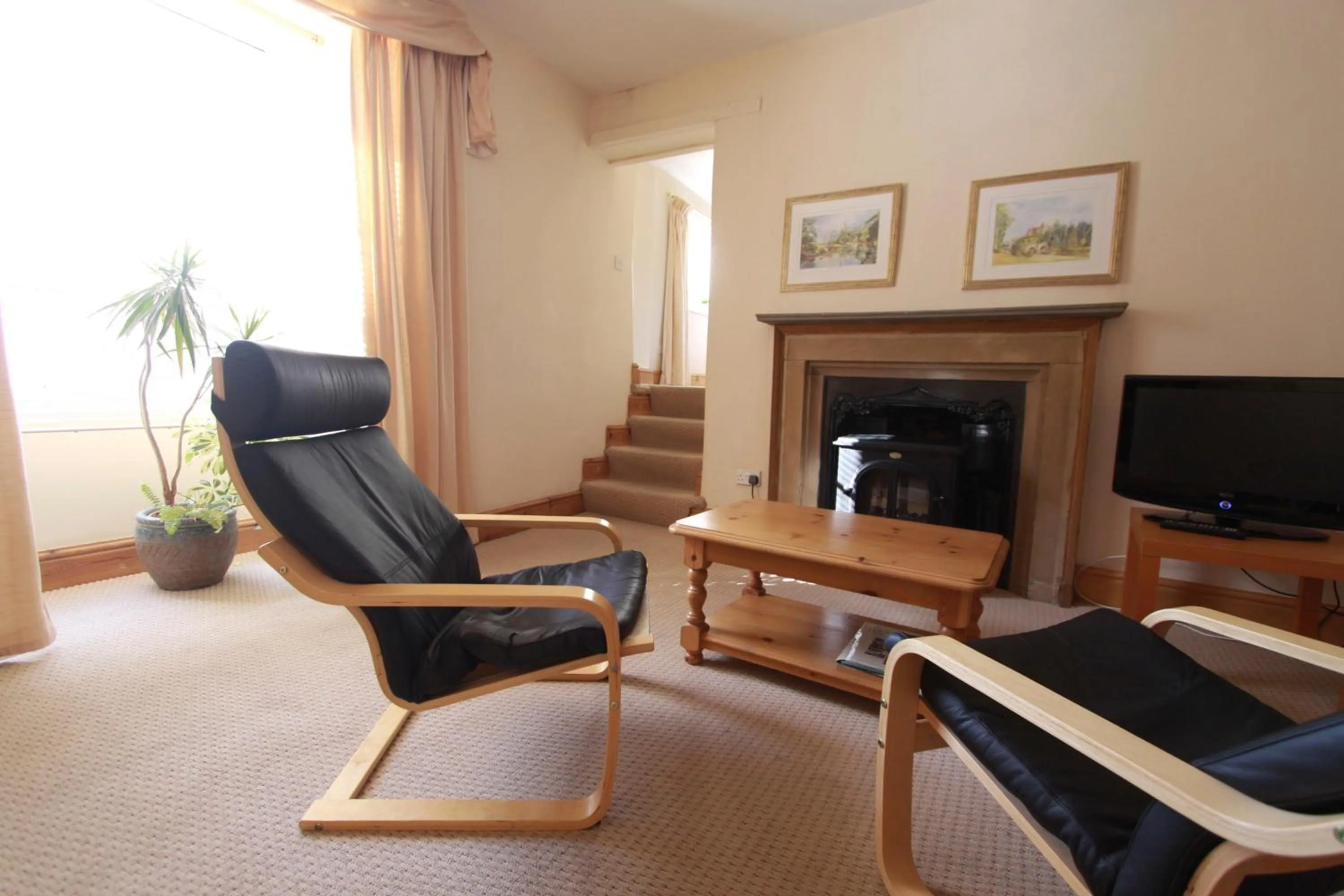 Day in Centre Of Britain Hotel