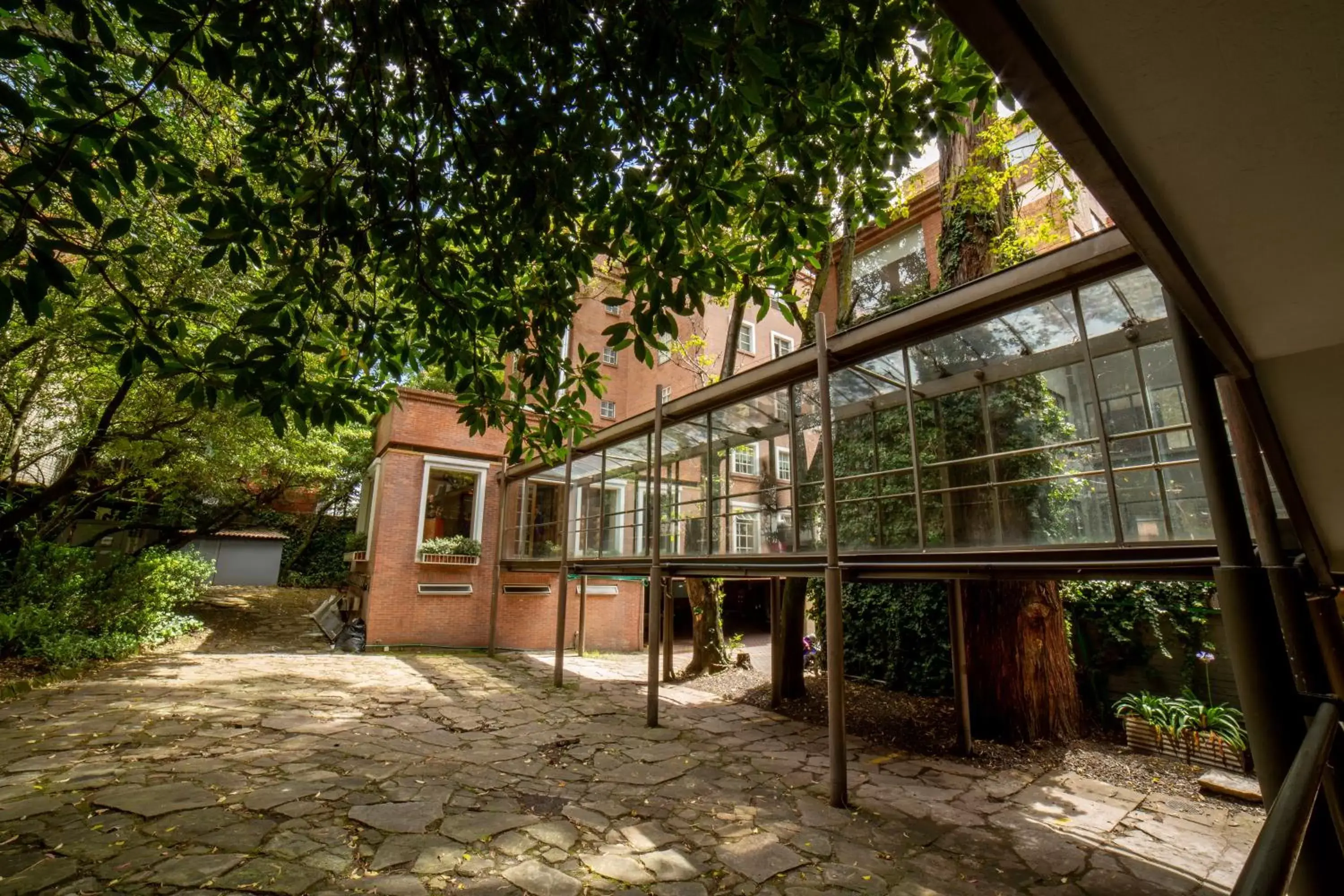 Patio, Property Building in Hotel Portón Bogota