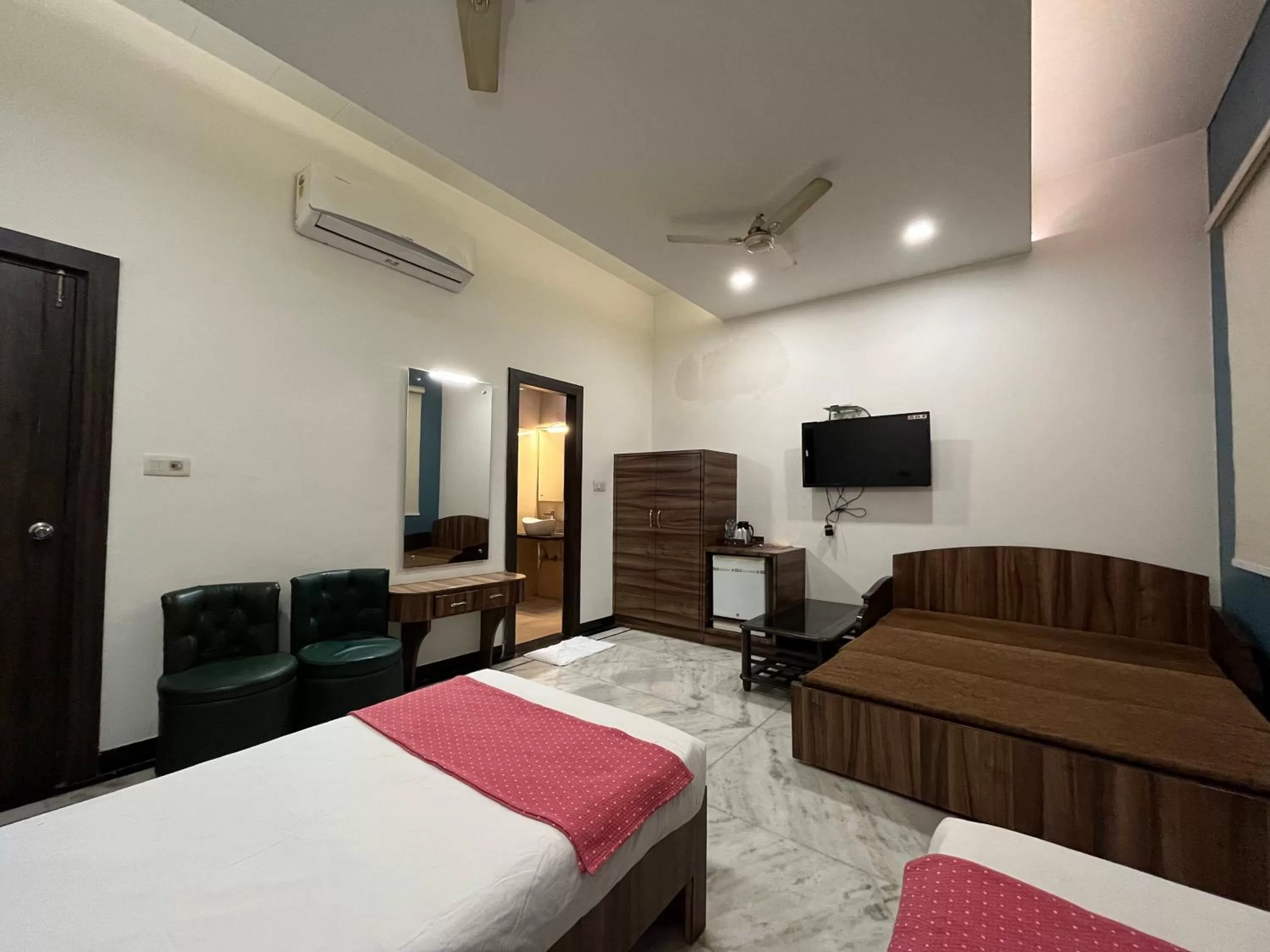 Bedroom, Bed in Hotel Moti Palace