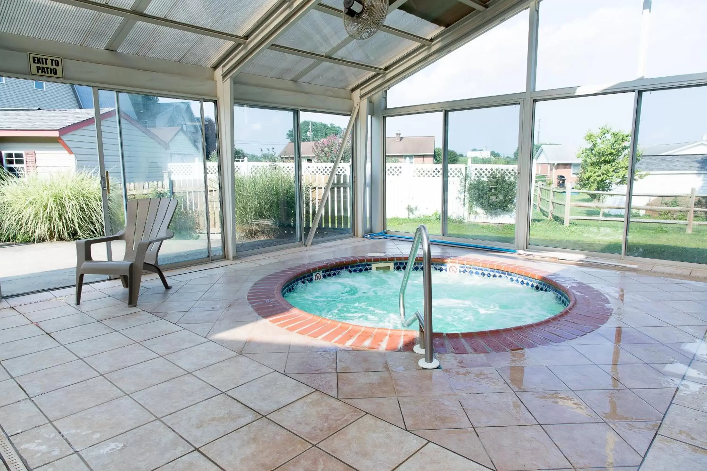 Swimming Pool in The Country Inn of Lancaster