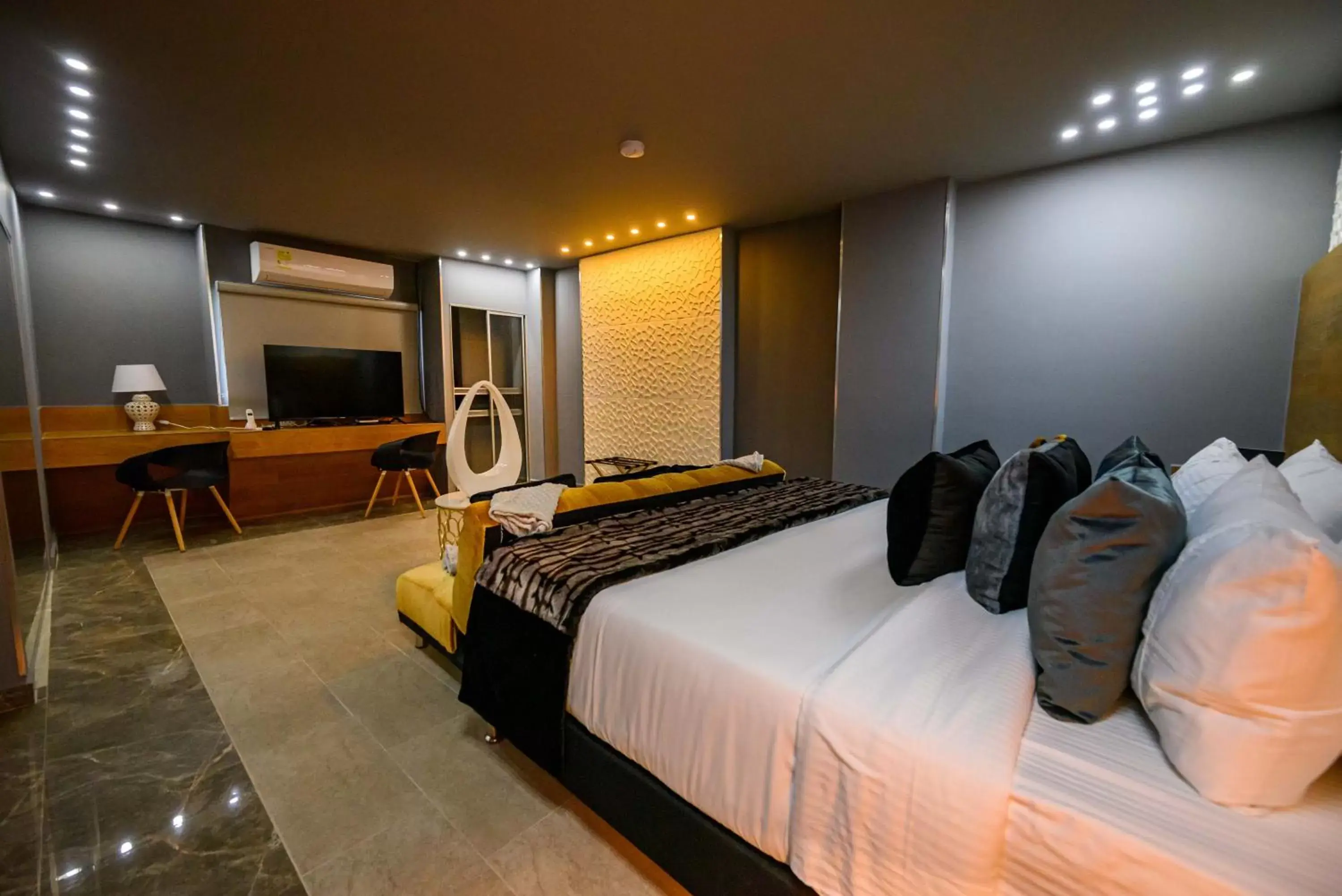 Bedroom in KH HOTEL BOUTIQUE