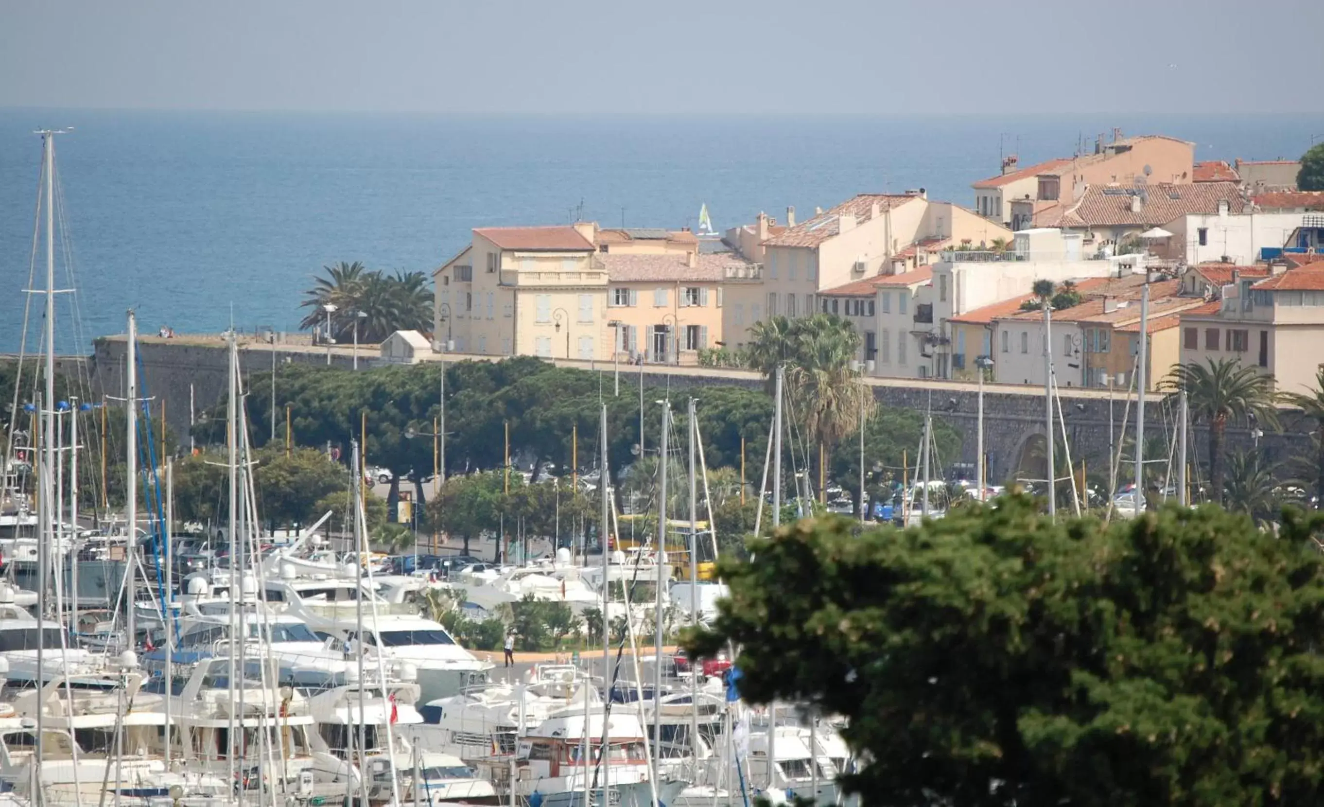 City view, Neighborhood in Hôtel Le Collier