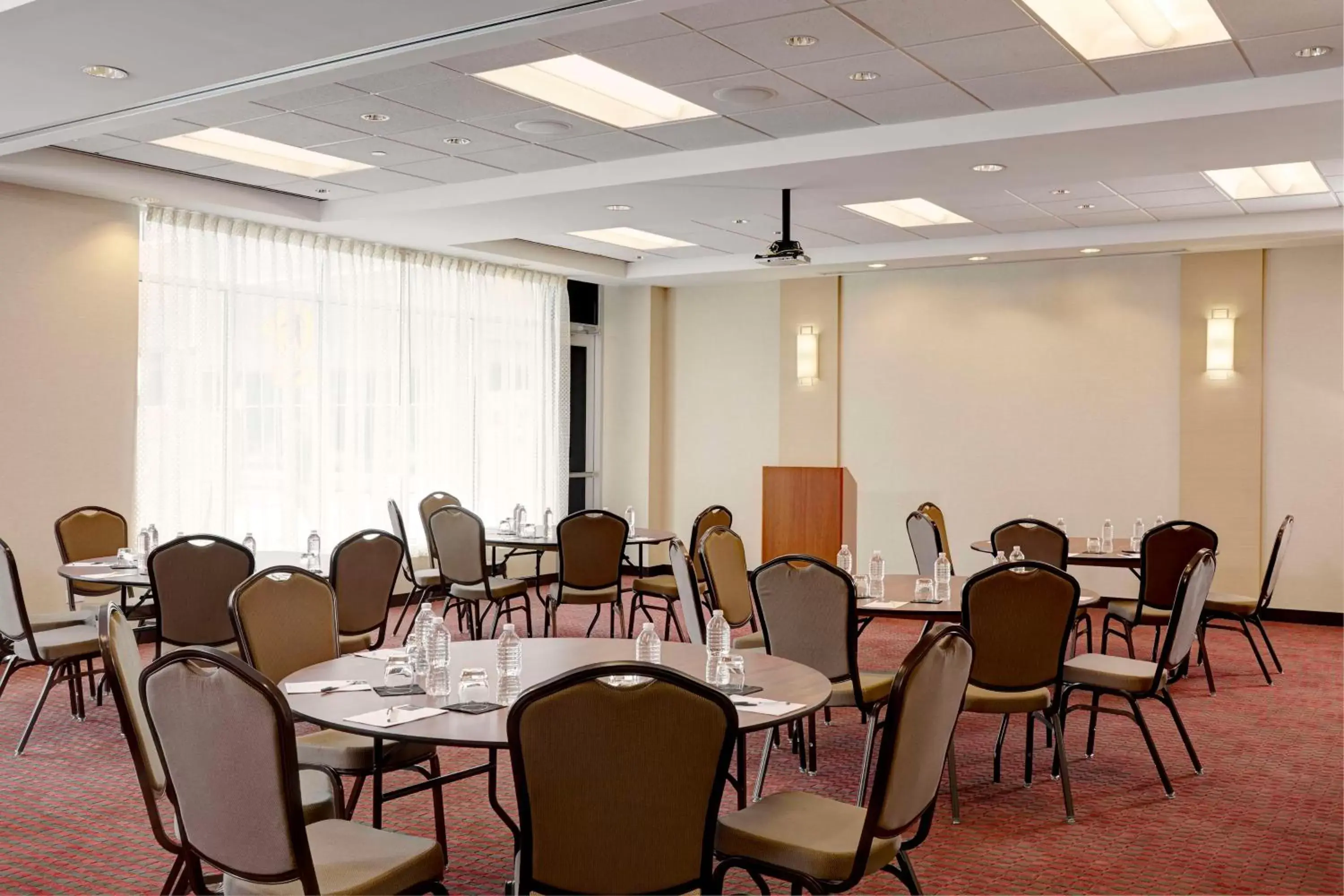 Meeting/conference room in Hyatt Place New York Yonkers