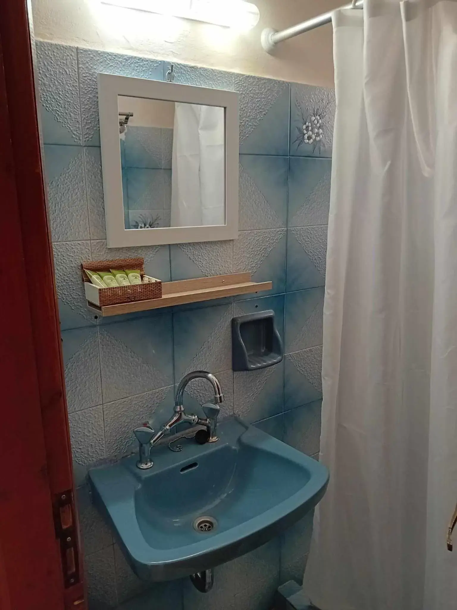 Bathroom in Φiloxenia Apartments