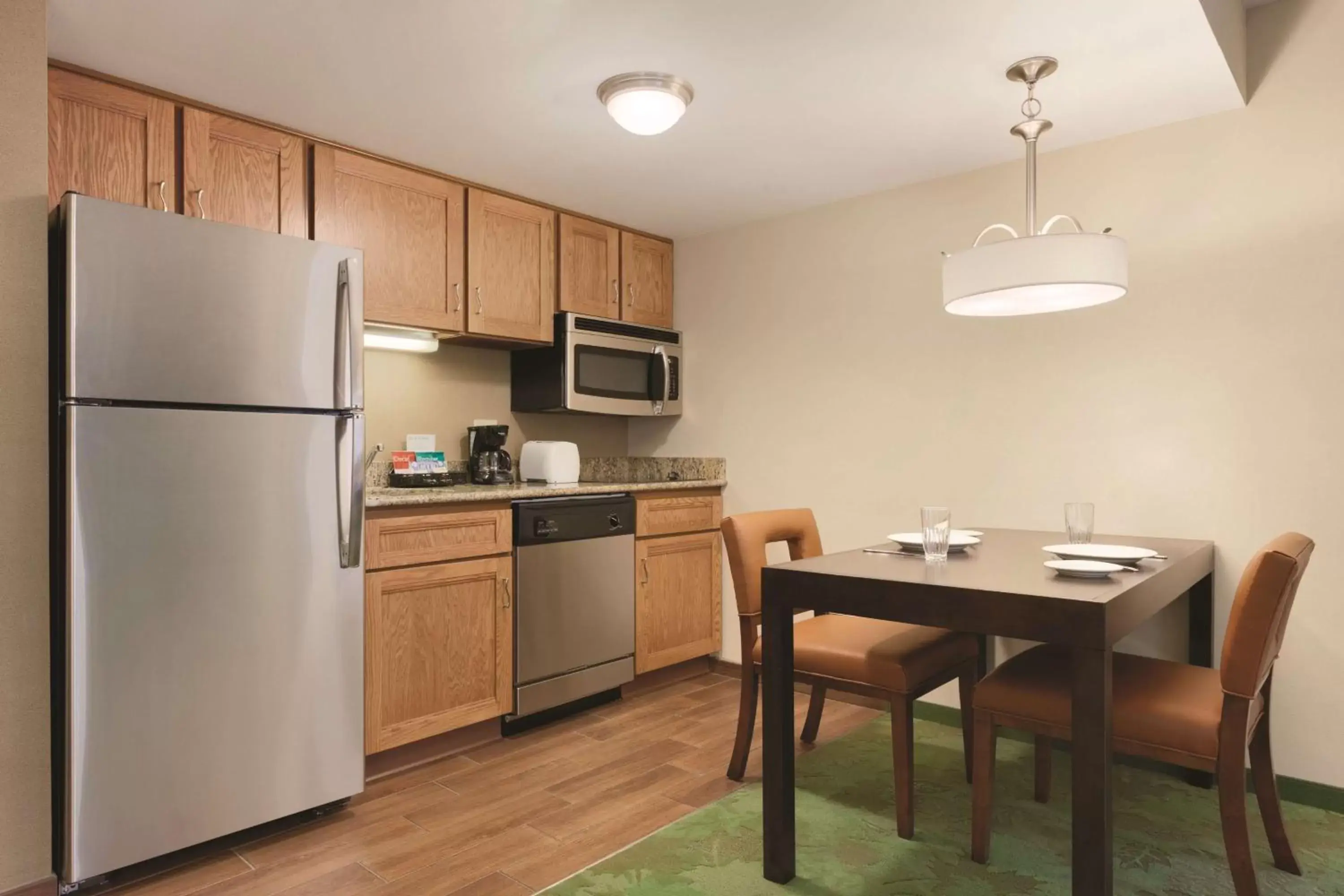Kitchen or kitchenette, Kitchen/Kitchenette in Homewood Suites Harrisburg-West Hershey Area