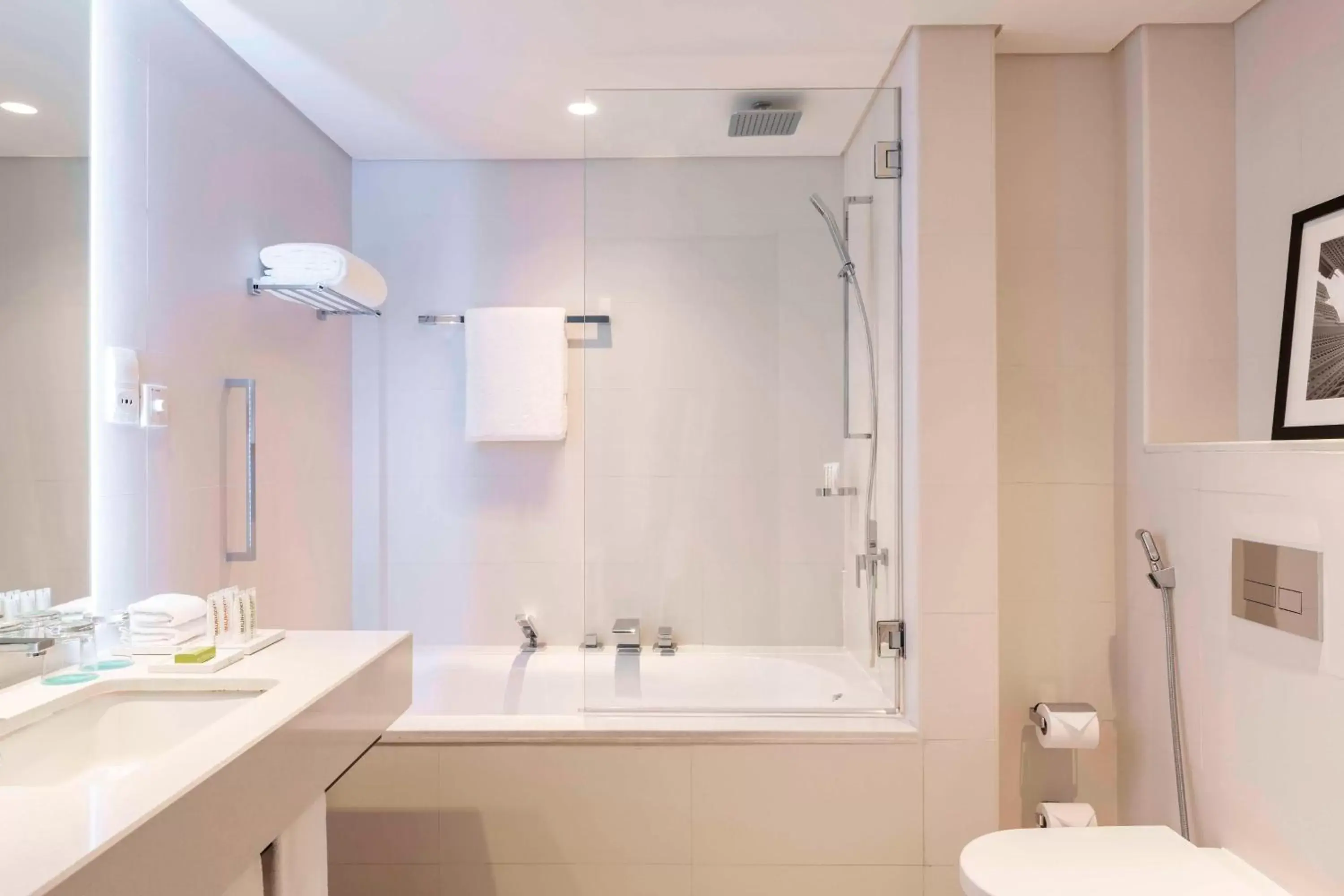 Bathroom in Le Royal Meridien Beach Resort & Spa Dubai