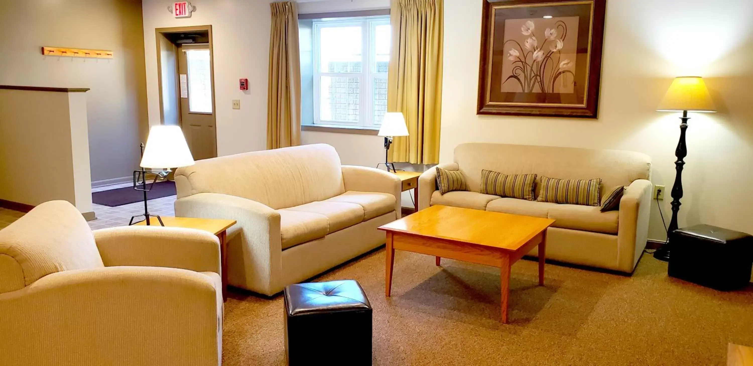 Living room, Seating Area in Lodging on the Square