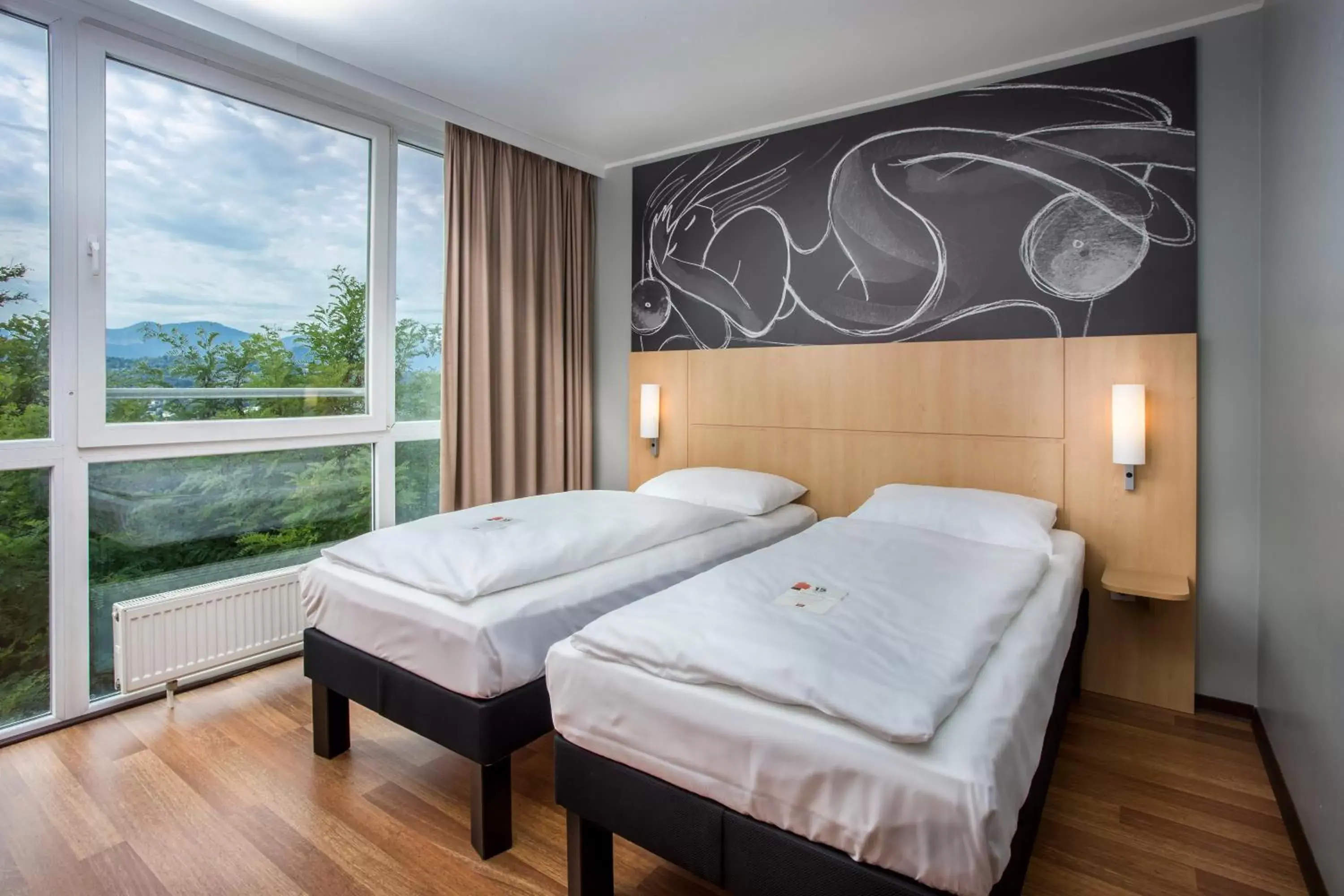 Day, Bed in ibis Wörthersee