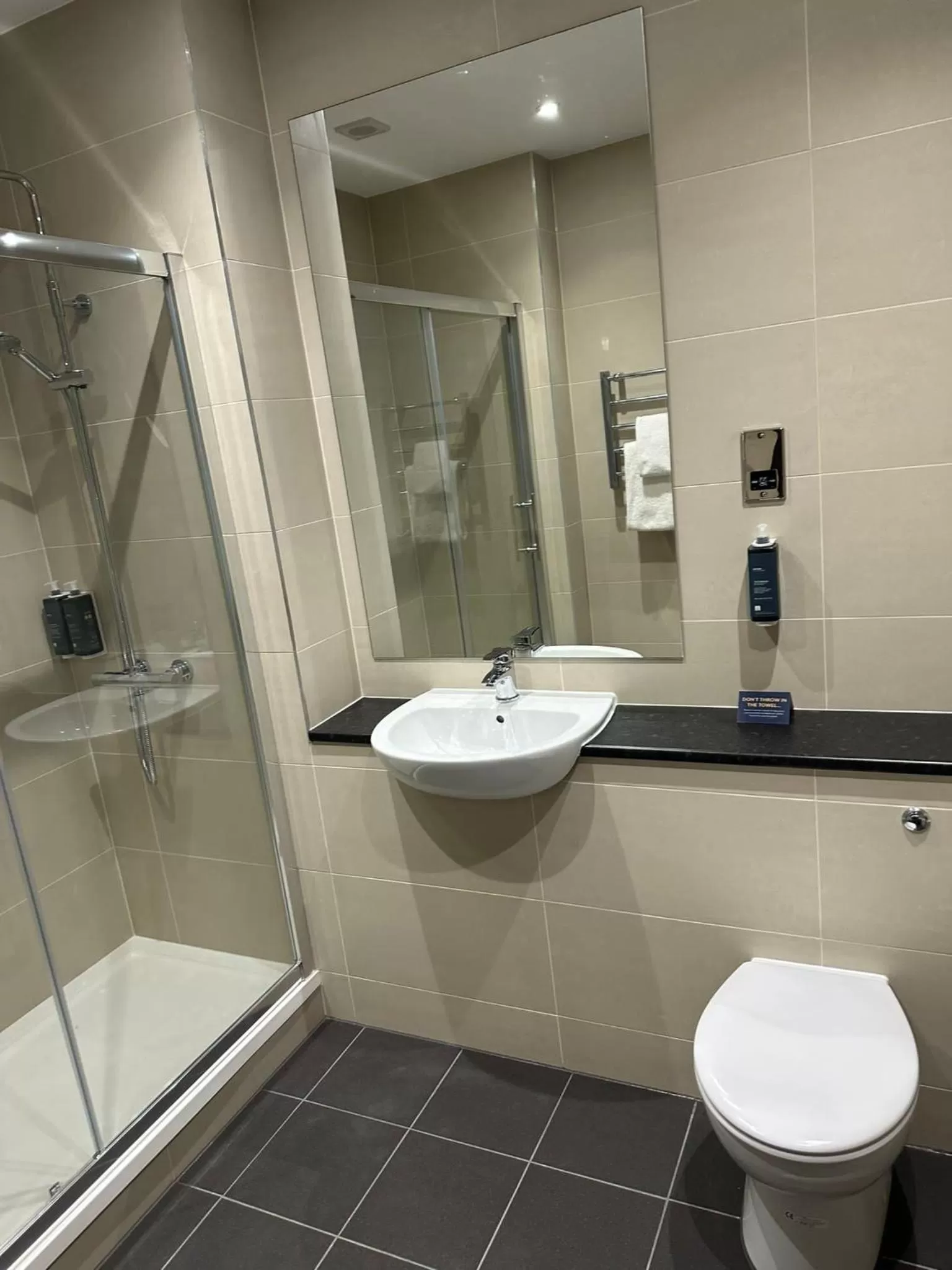 Bathroom in Dragonfly Hotel King's Lynn