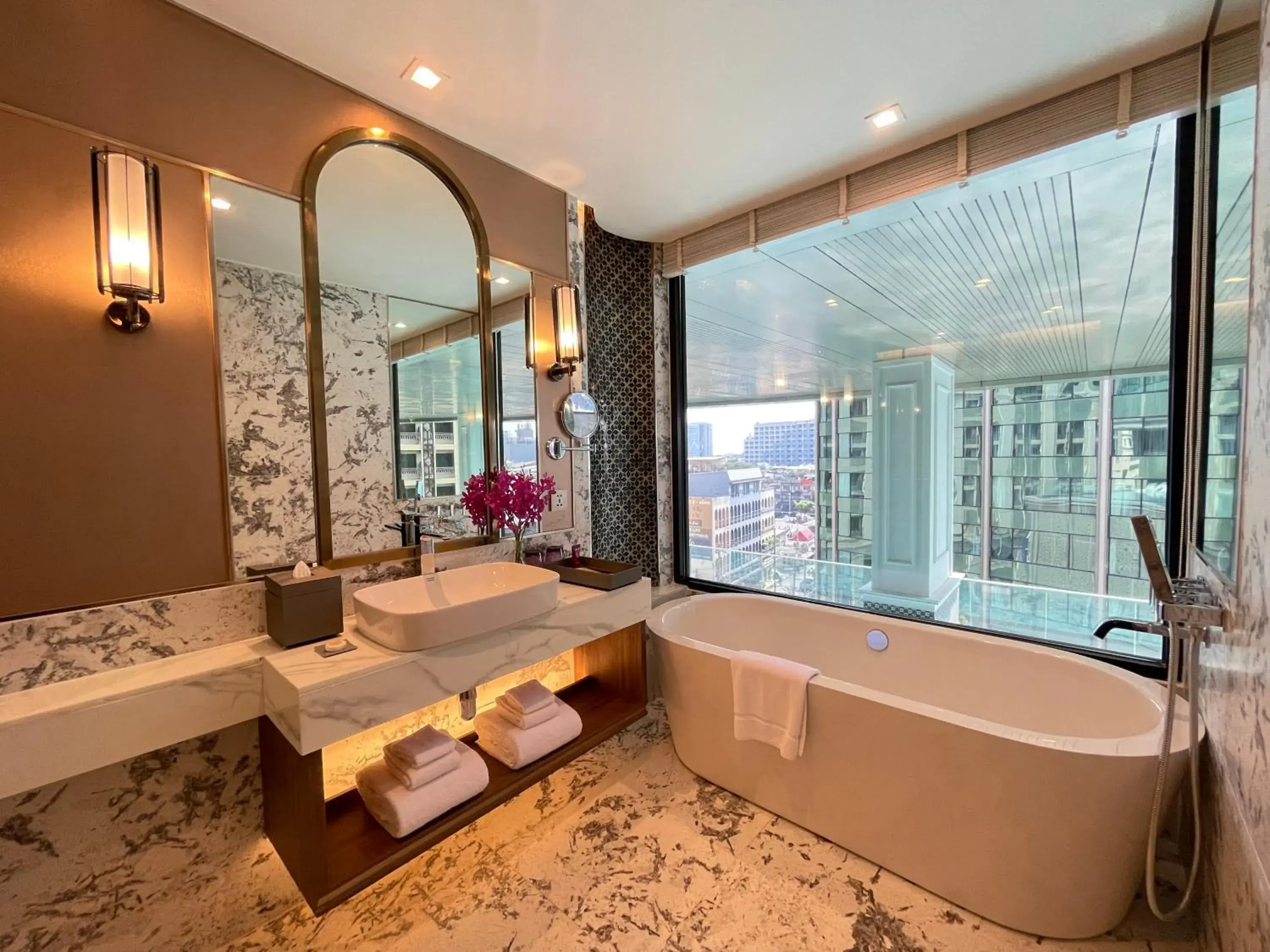Toilet, Bathroom in Valia Hotel Bangkok