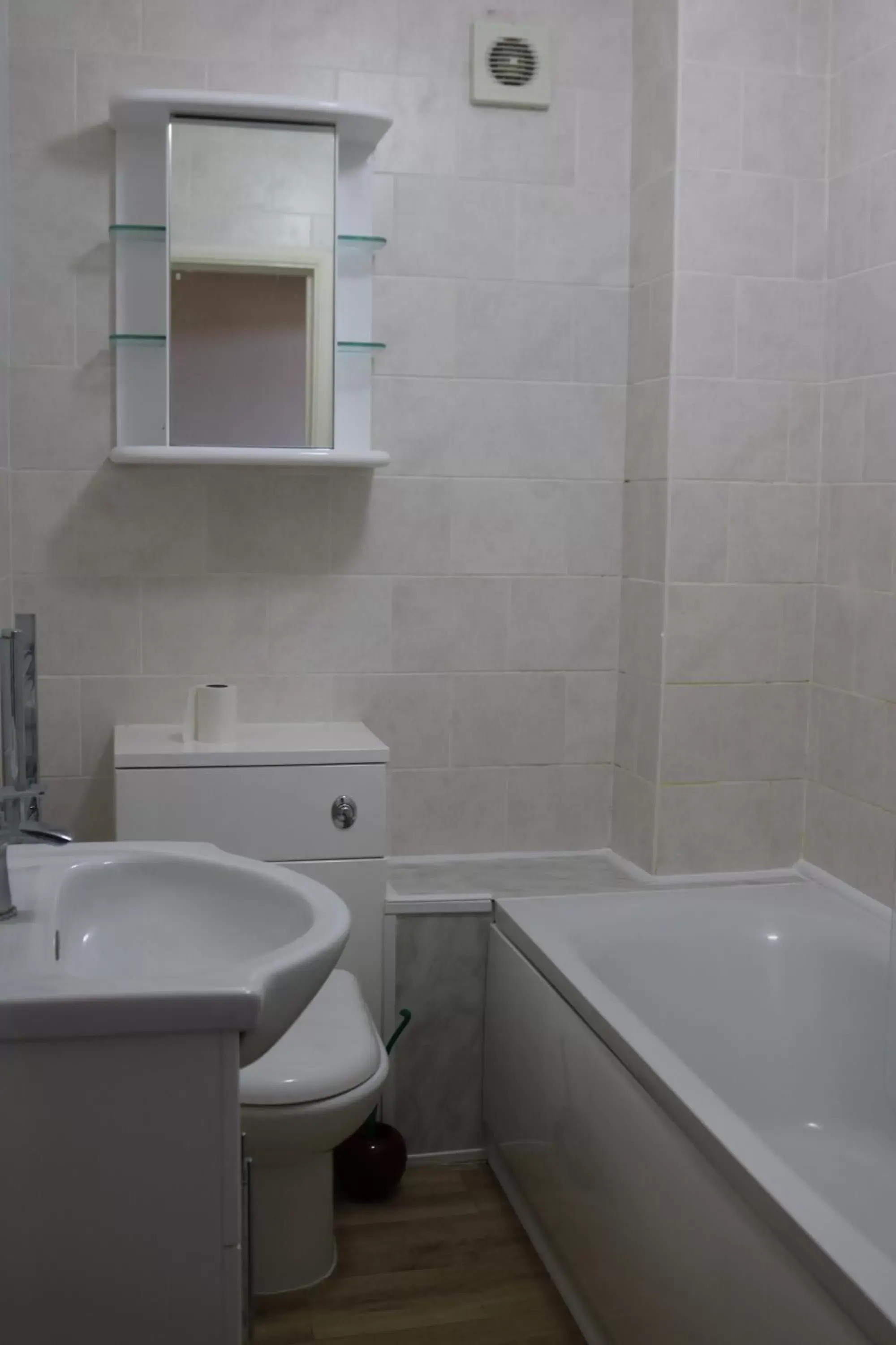 Bathroom in Lennard House