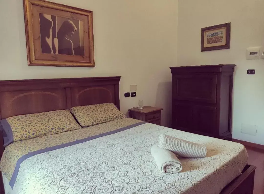 Photo of the whole room, Bed in Casale del Sole