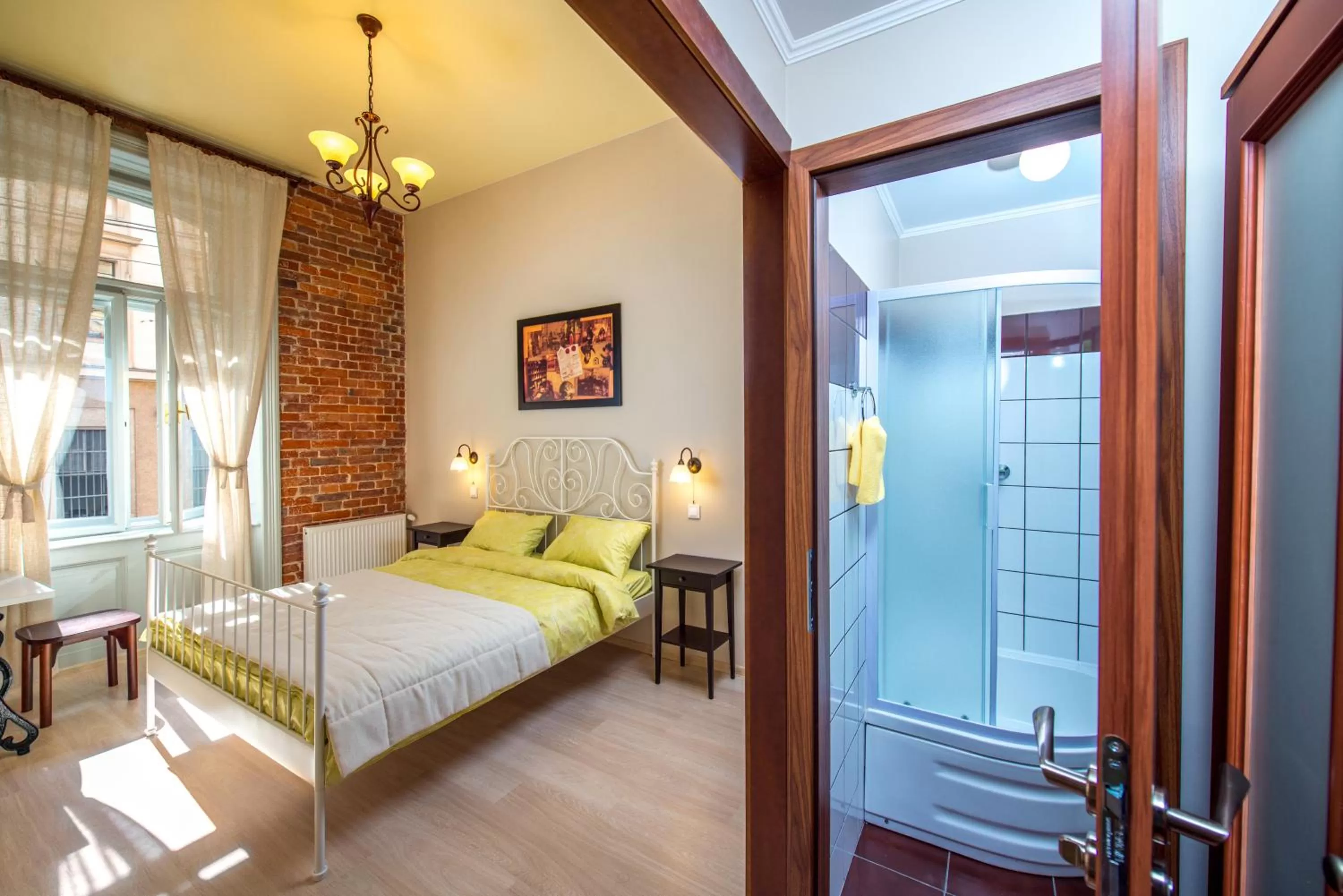 View (from property/room), Bed in Post House Rooms