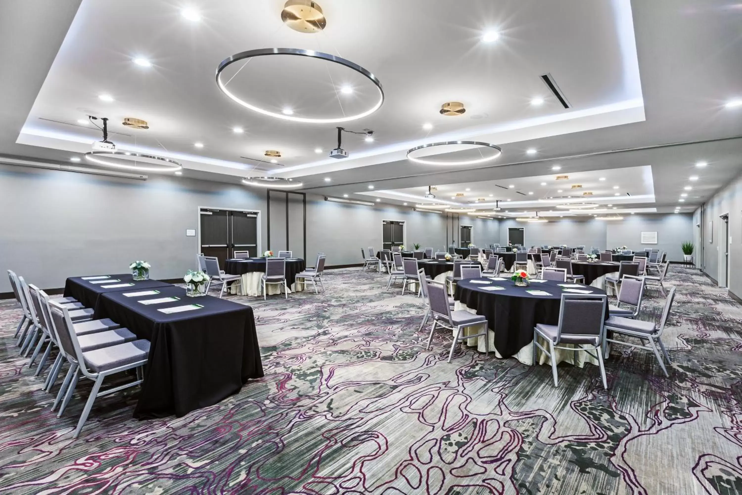 Meeting/conference room in Holiday Inn Lubbock South, an IHG Hotel