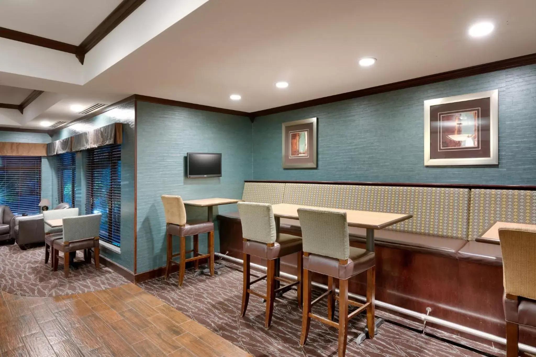Breakfast, Restaurant/Places to Eat in Holiday Inn Express Hotel & Suites Butte, an IHG Hotel