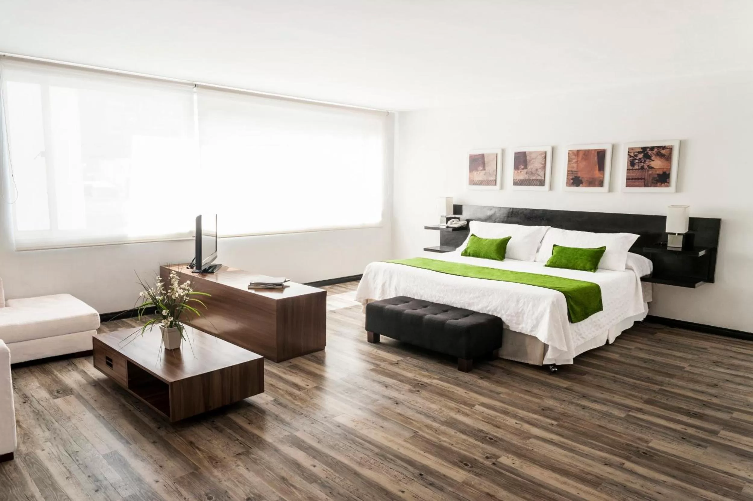 Photo of the whole room in Hotel Bogota Virrey