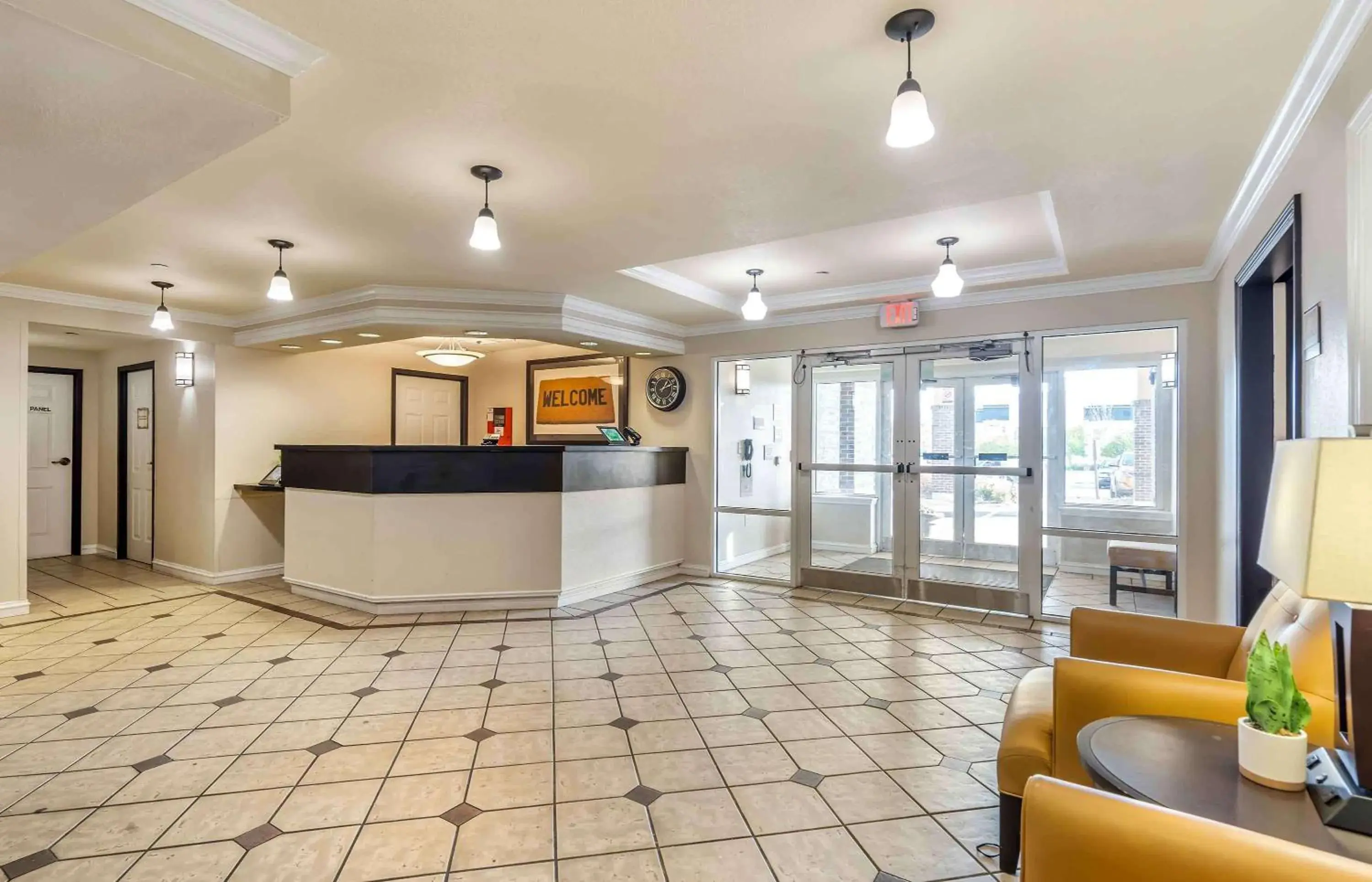 Lobby or reception, Lobby/Reception in Extended Stay America Suites - Chicago - Lombard - Oakbrook