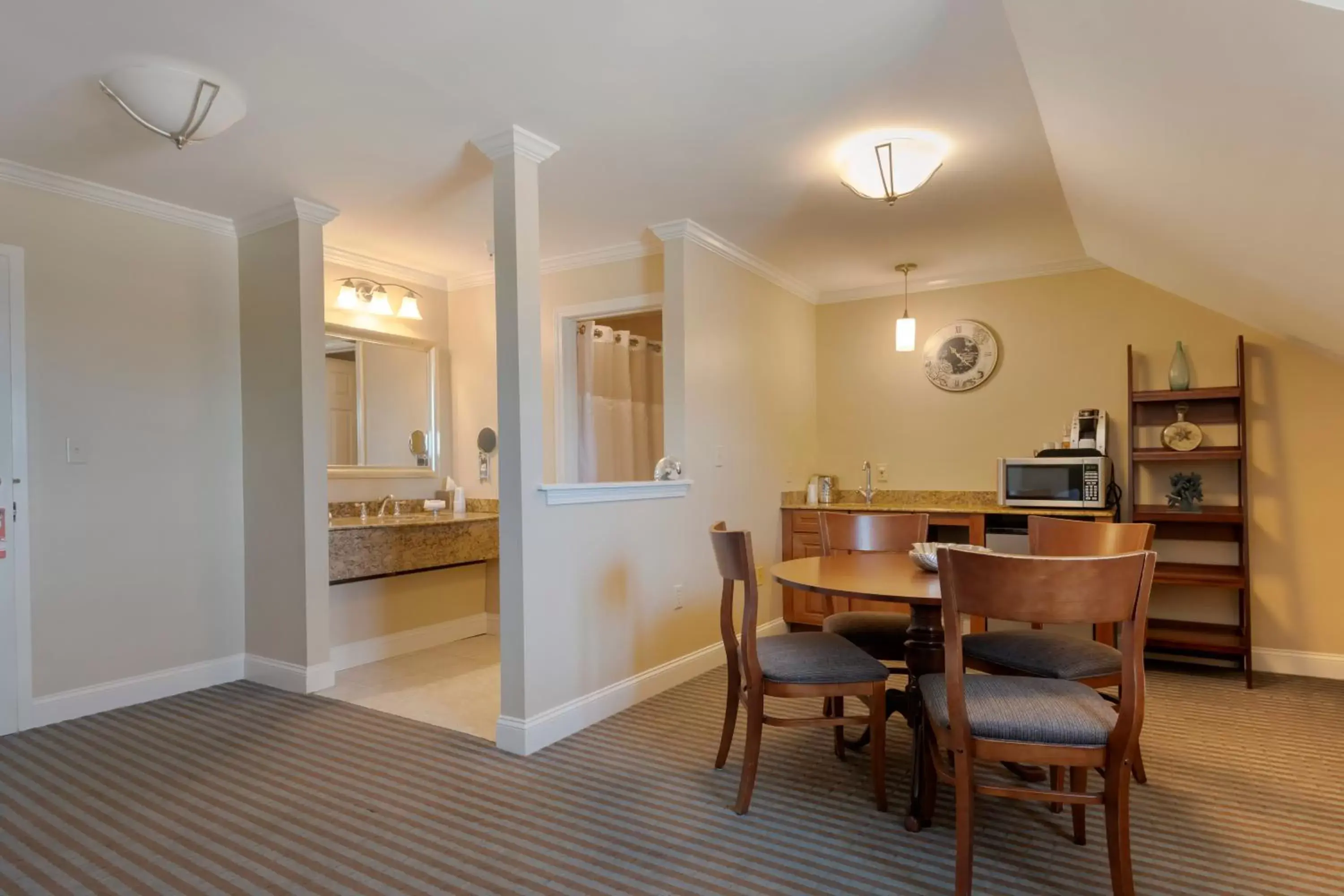 Dining Area in Union Bluff Hotel