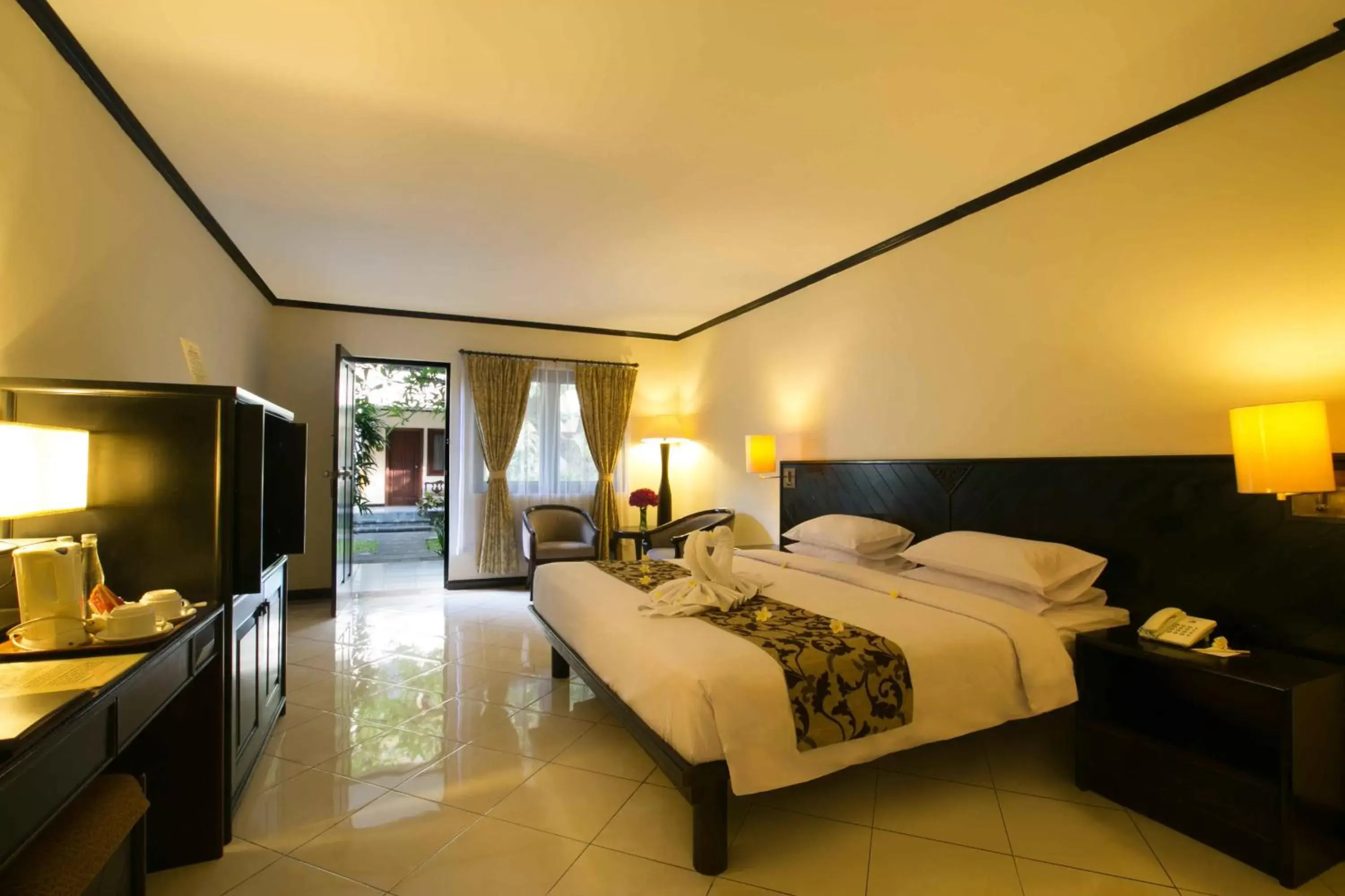Bedroom in Legian Paradiso Hotel