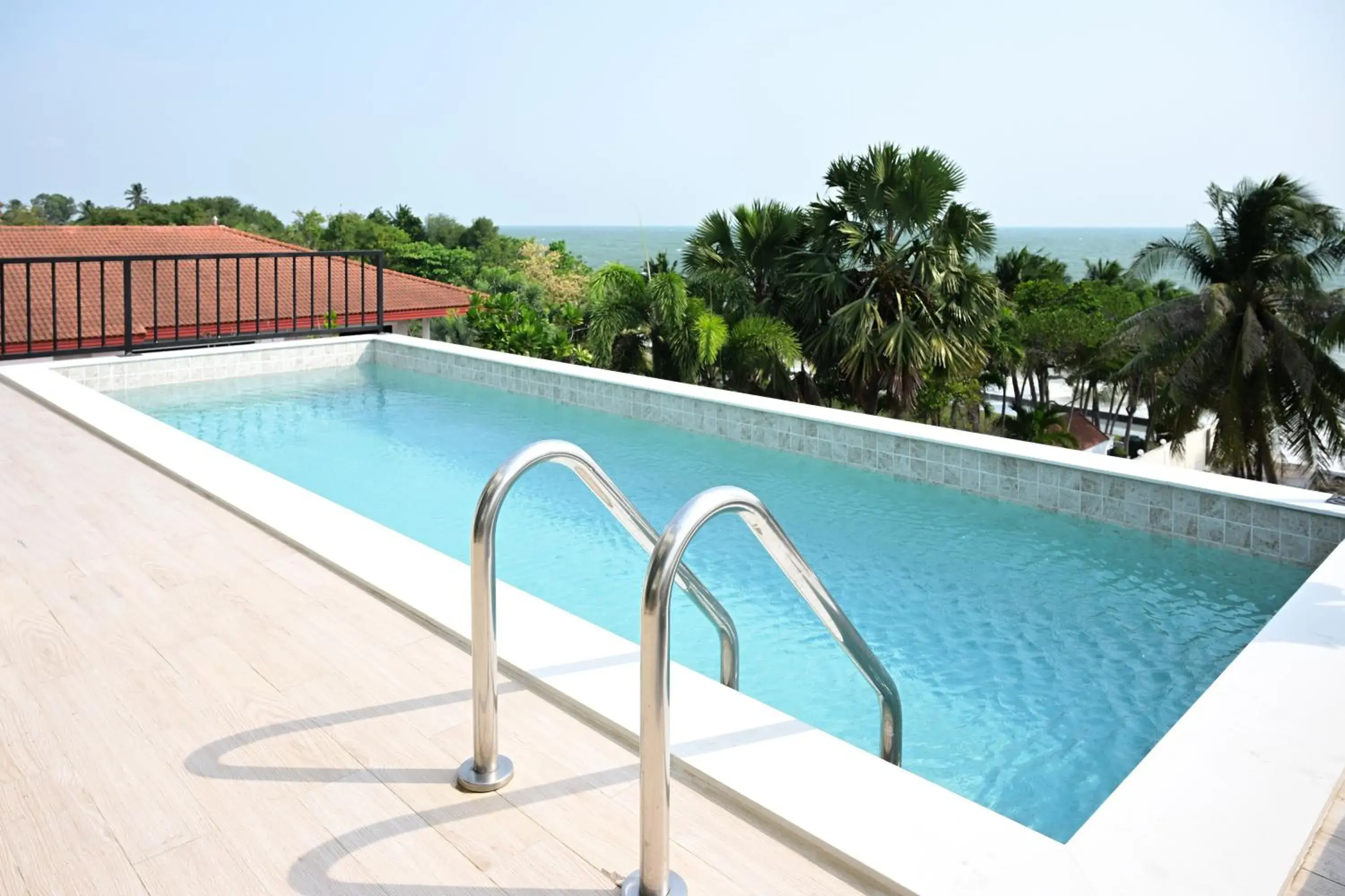 Pool view in Dune Hua Hin Hotel Pool view in Dune Hua Hin Hotel