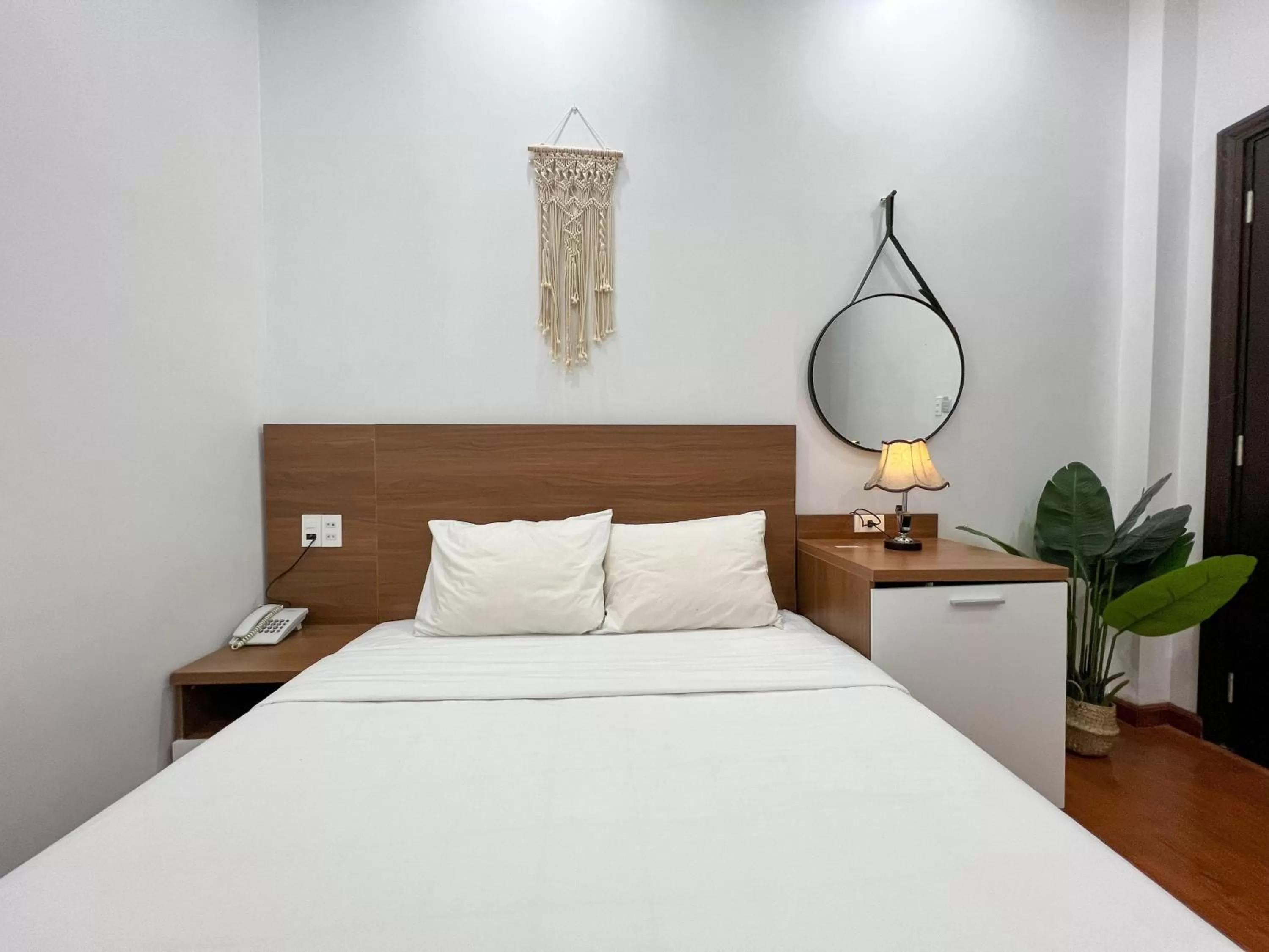 Photo of the whole room, Bed in Sky Hotel - Dalat Vania