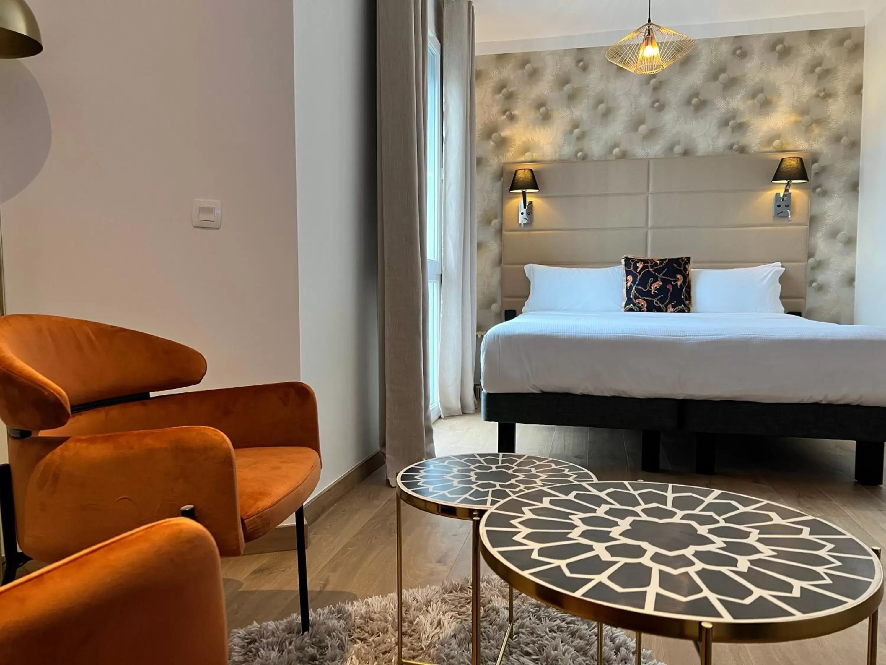 Bedroom, Bed in Hôtel La Villa Cannes