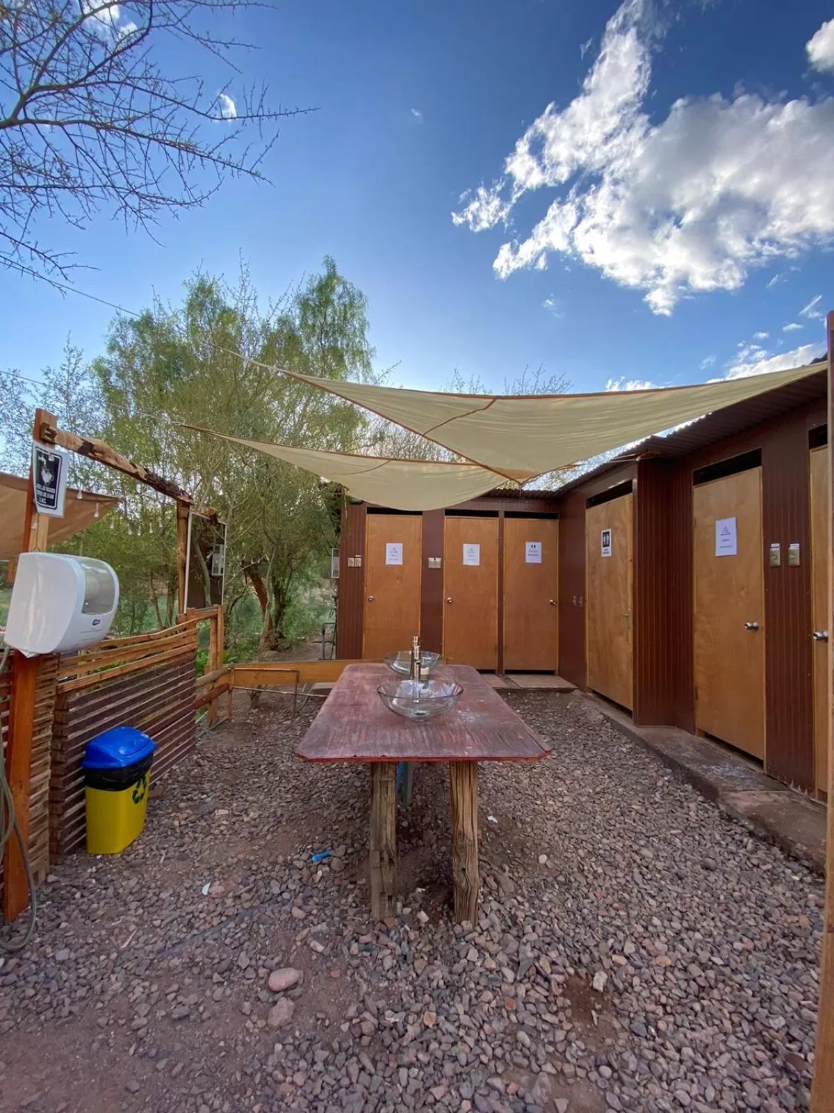Shower in CaminAndes Hostal
