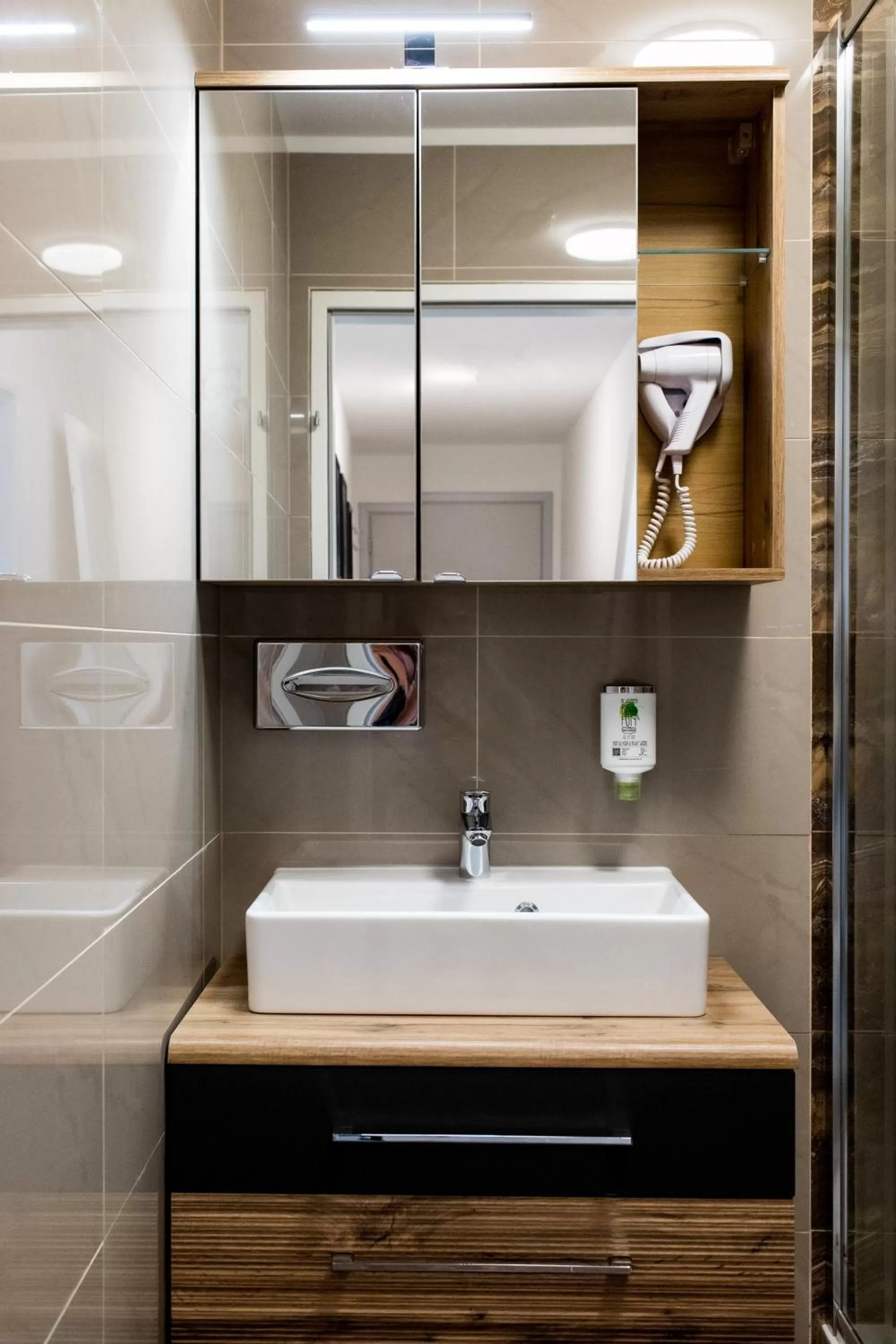 Bathroom in Best Western Plus Celebrity Suites