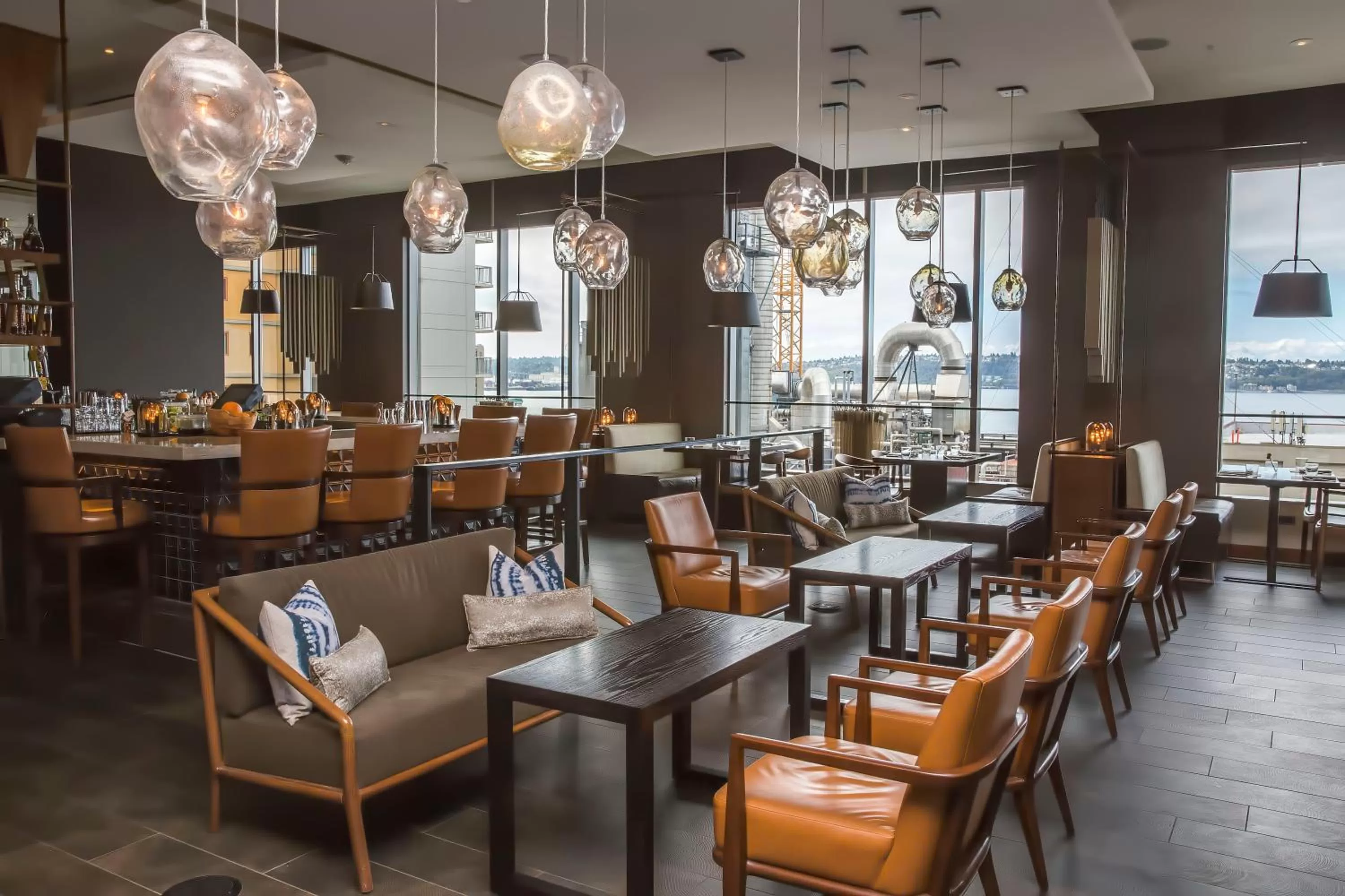 Lounge or bar in Four Seasons Hotel Seattle