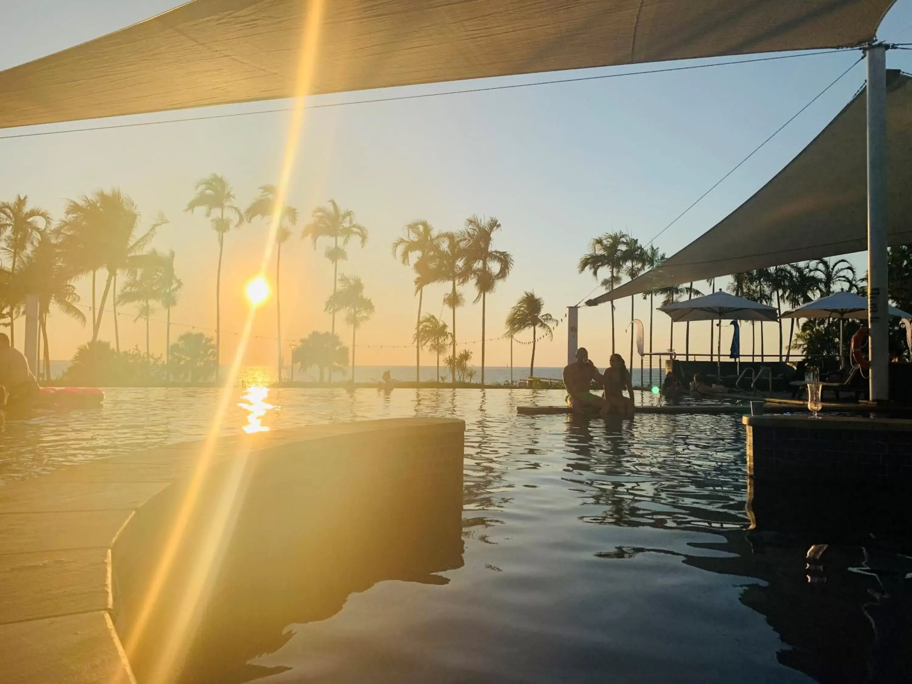 Swimming pool in Mindil Beach Casino Resort