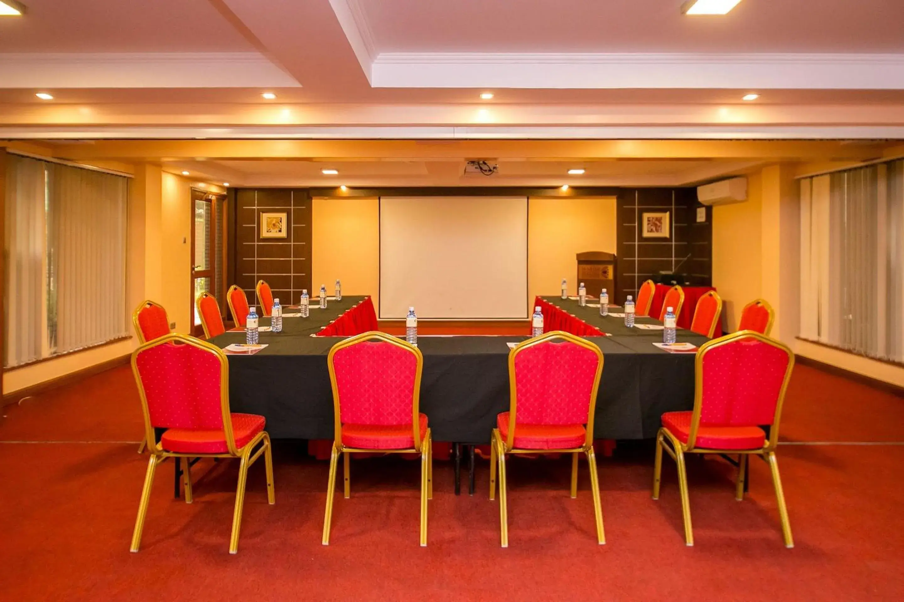 Meeting/conference room in Waridi Paradise Hotel and Suites