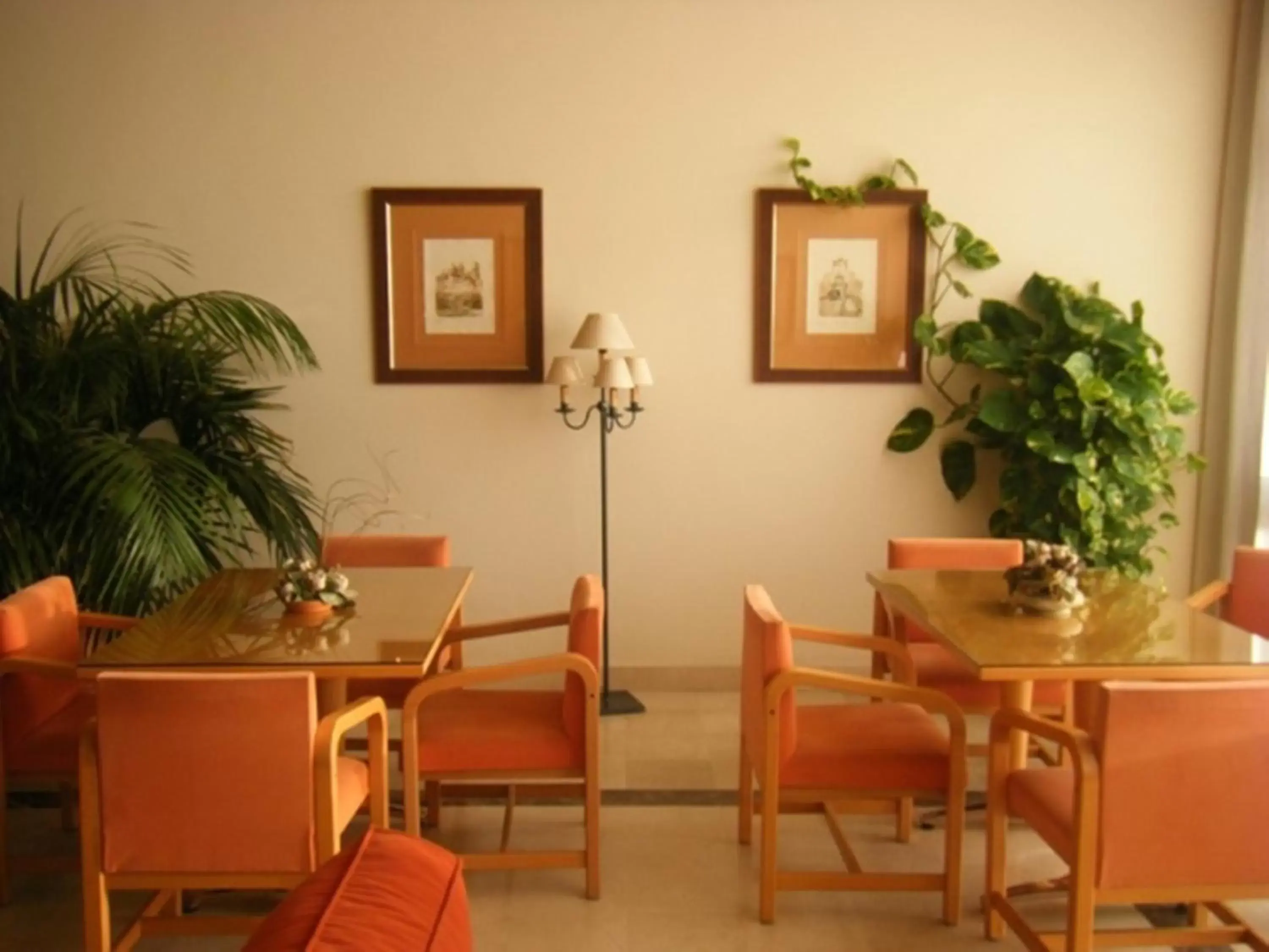 Lounge or bar, Restaurant/Places to Eat in Hotel Mirador