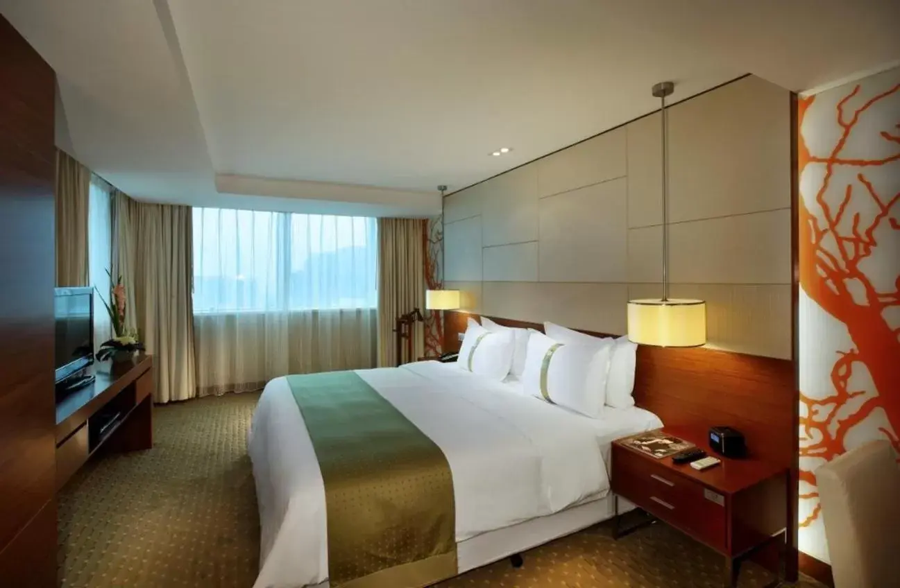 Photo of the whole room in Holiday Inn Shenzhen Donghua, an IHG Hotel