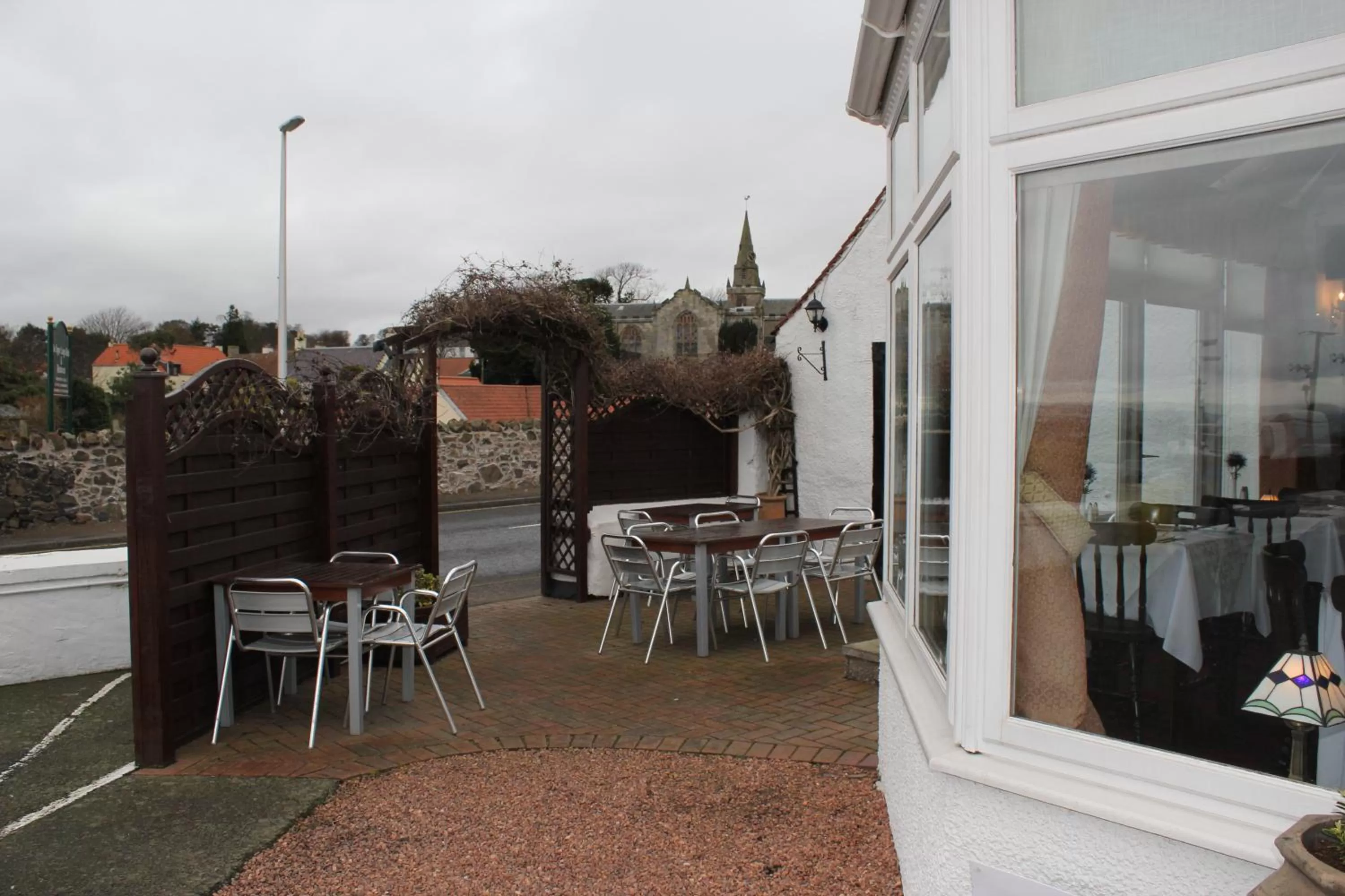 Patio in The Upper Largo Hotel & Restaurant