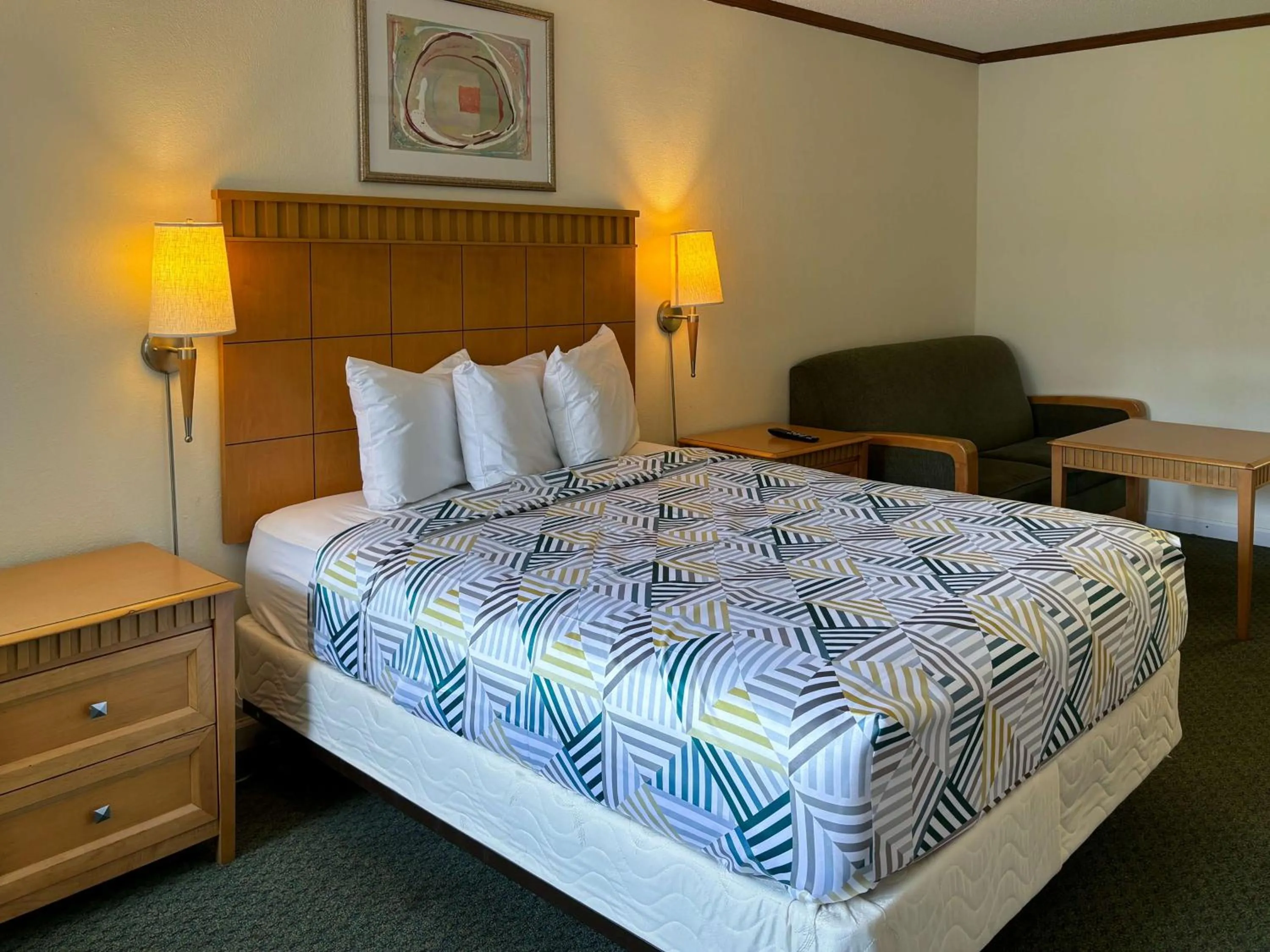 Bedroom, Bed in Americas Best Value Inn-Pocomoke City