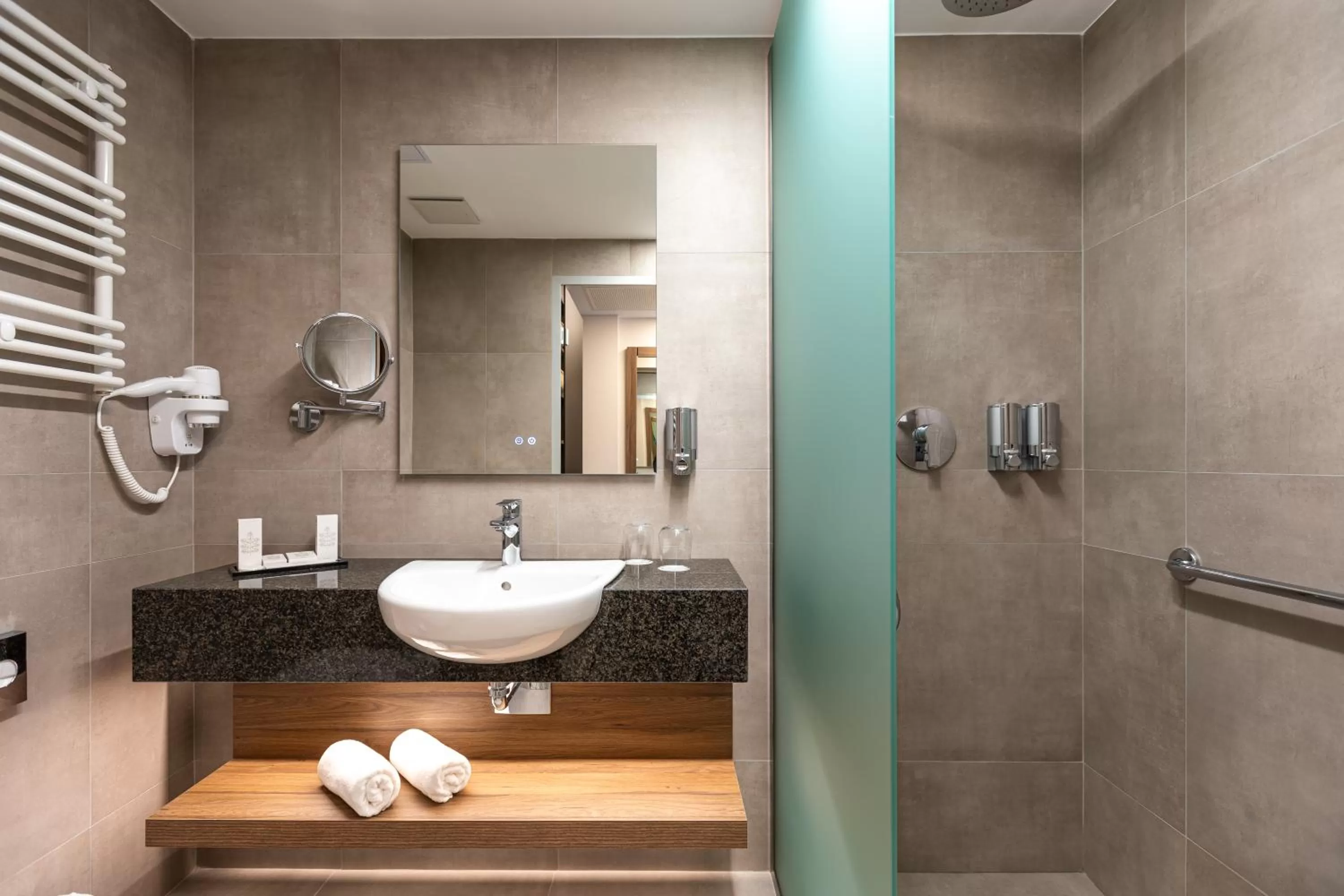 Shower in HOTEL CRYSTAL WELLNESS & SPA superior