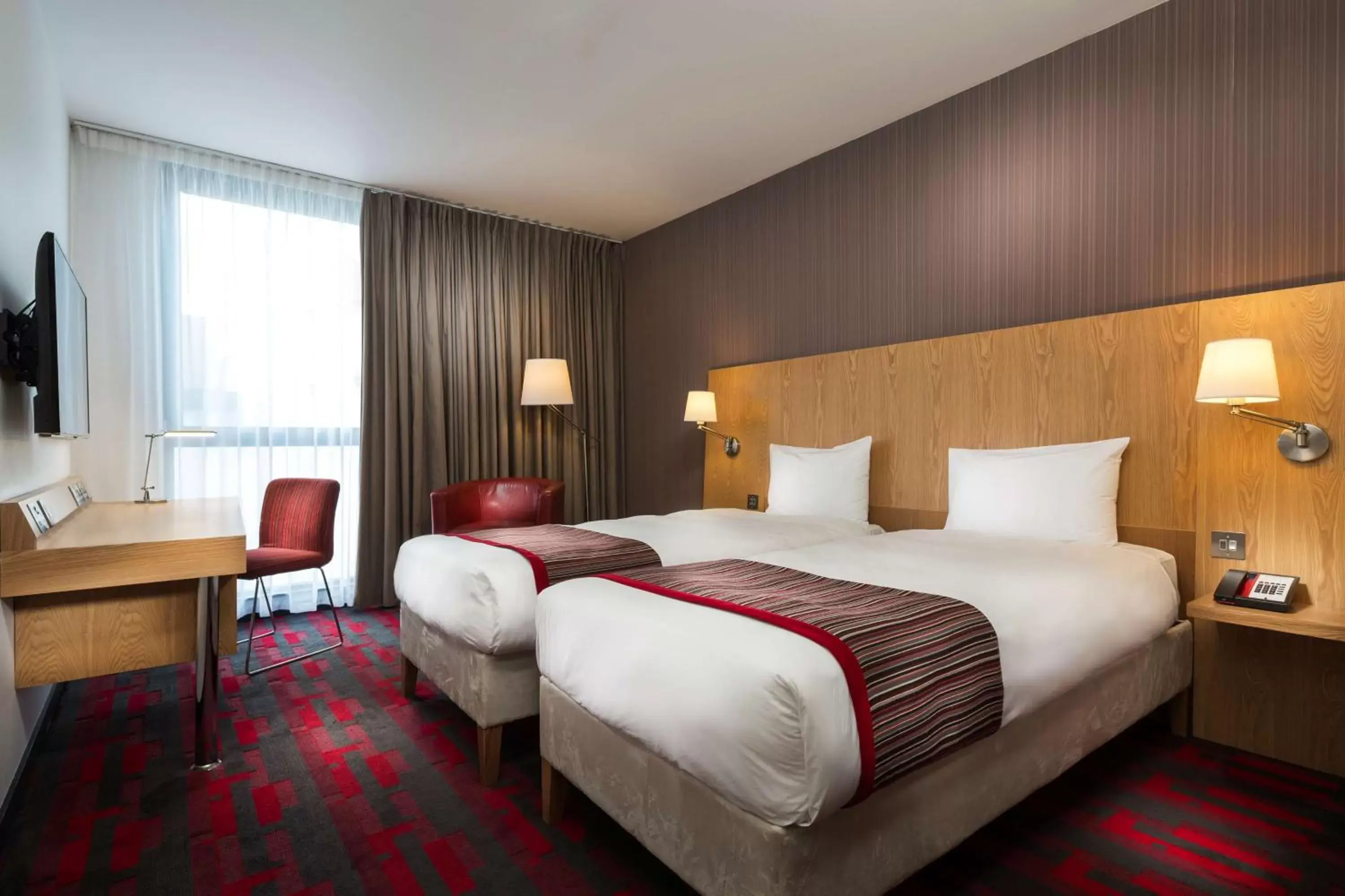 Photo of the whole room, Bed in Park Inn by Radisson Aberdeen