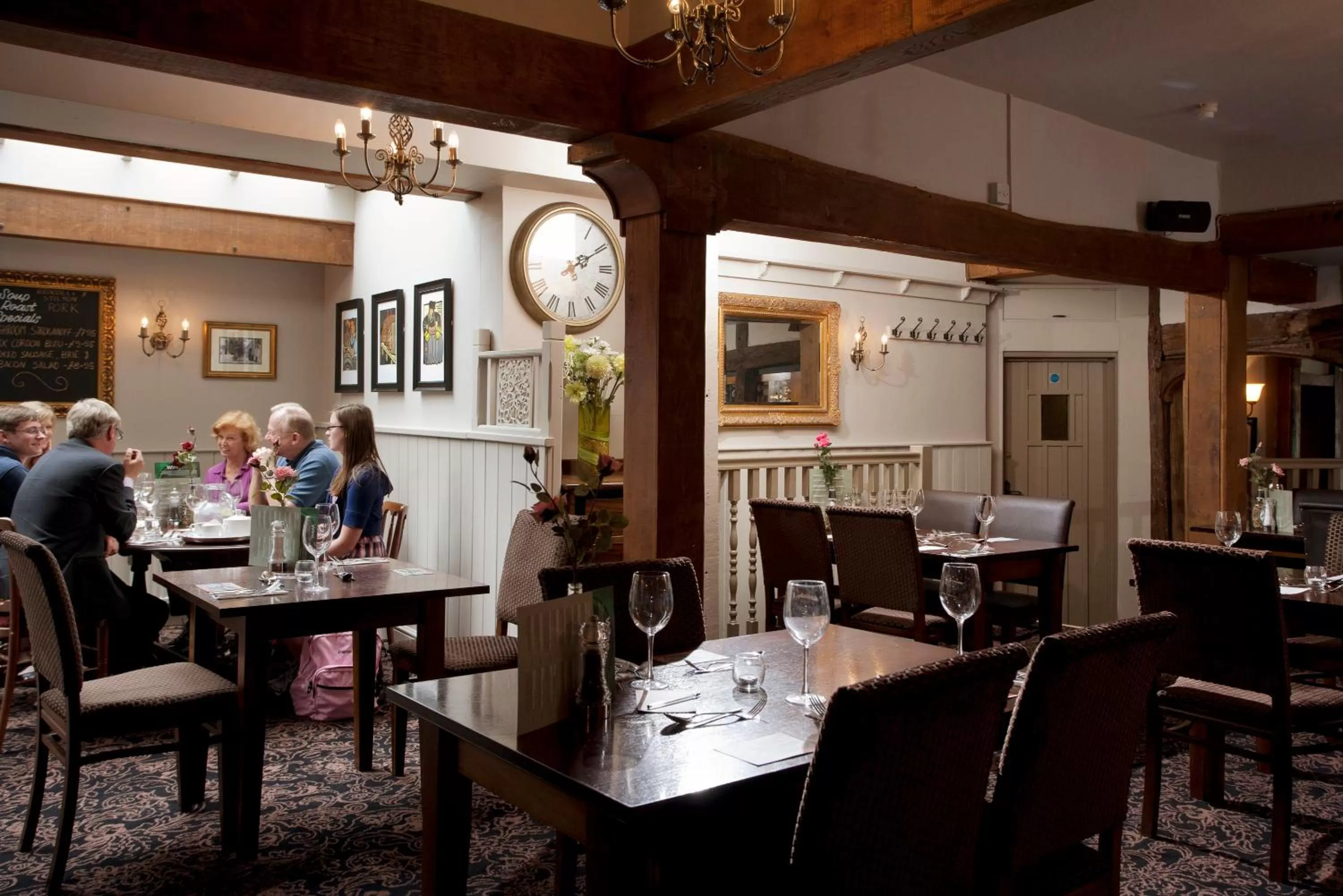 Restaurant/places to eat in The Dog & Bear Hotel