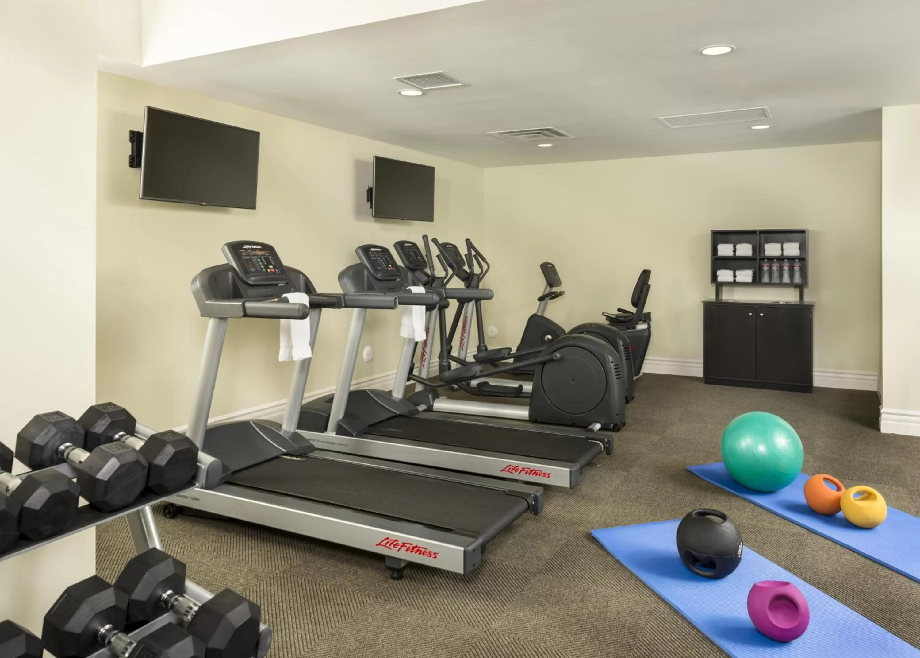 Fitness centre/facilities in Ayres Hotel Orange