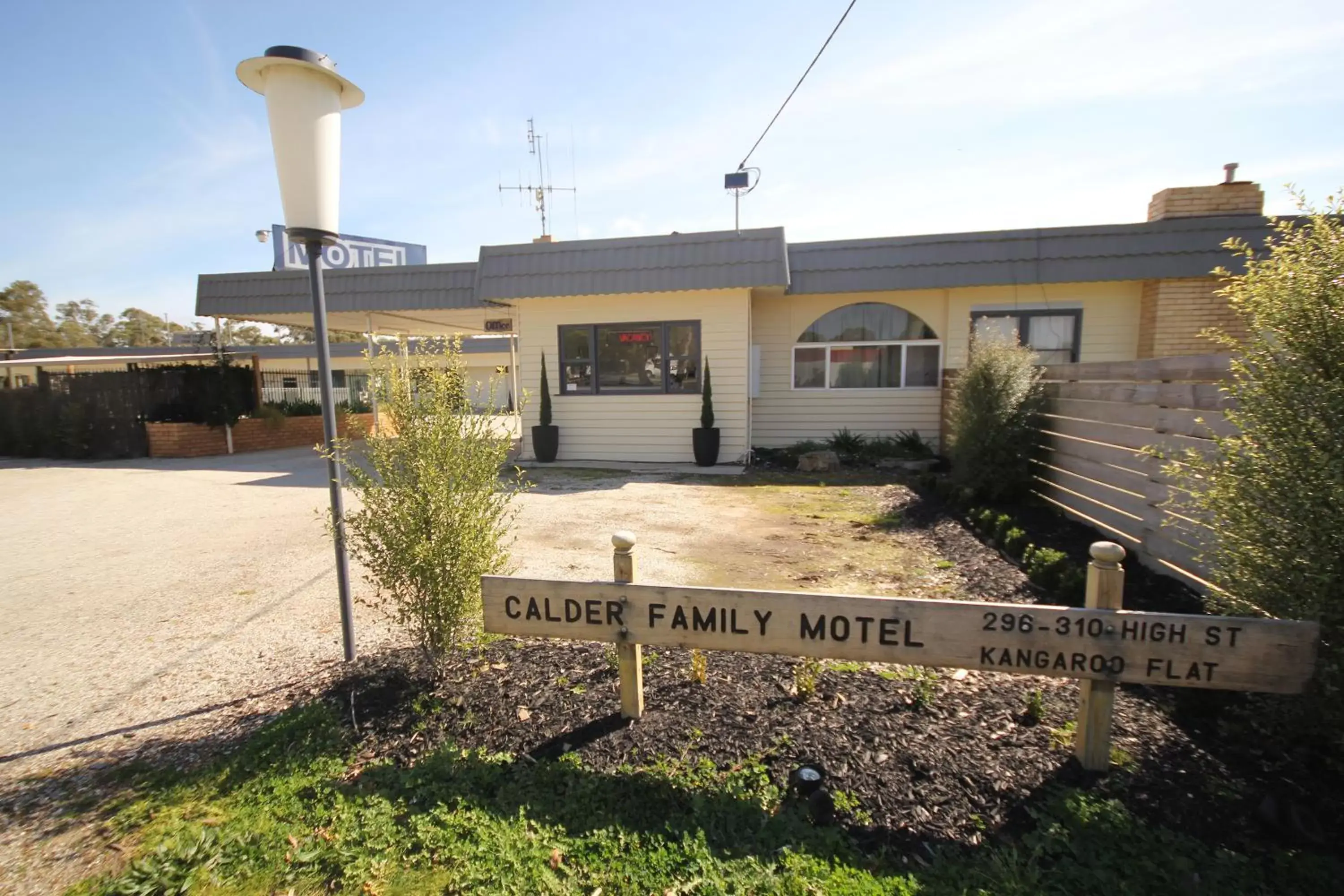 Facade/entrance, Property Building in Calder Motel